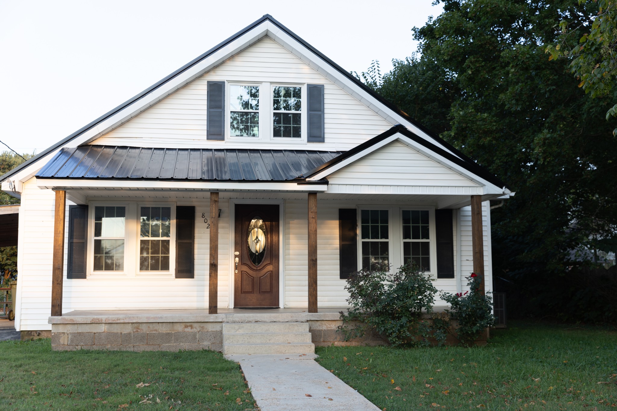 802 Mahr Ave