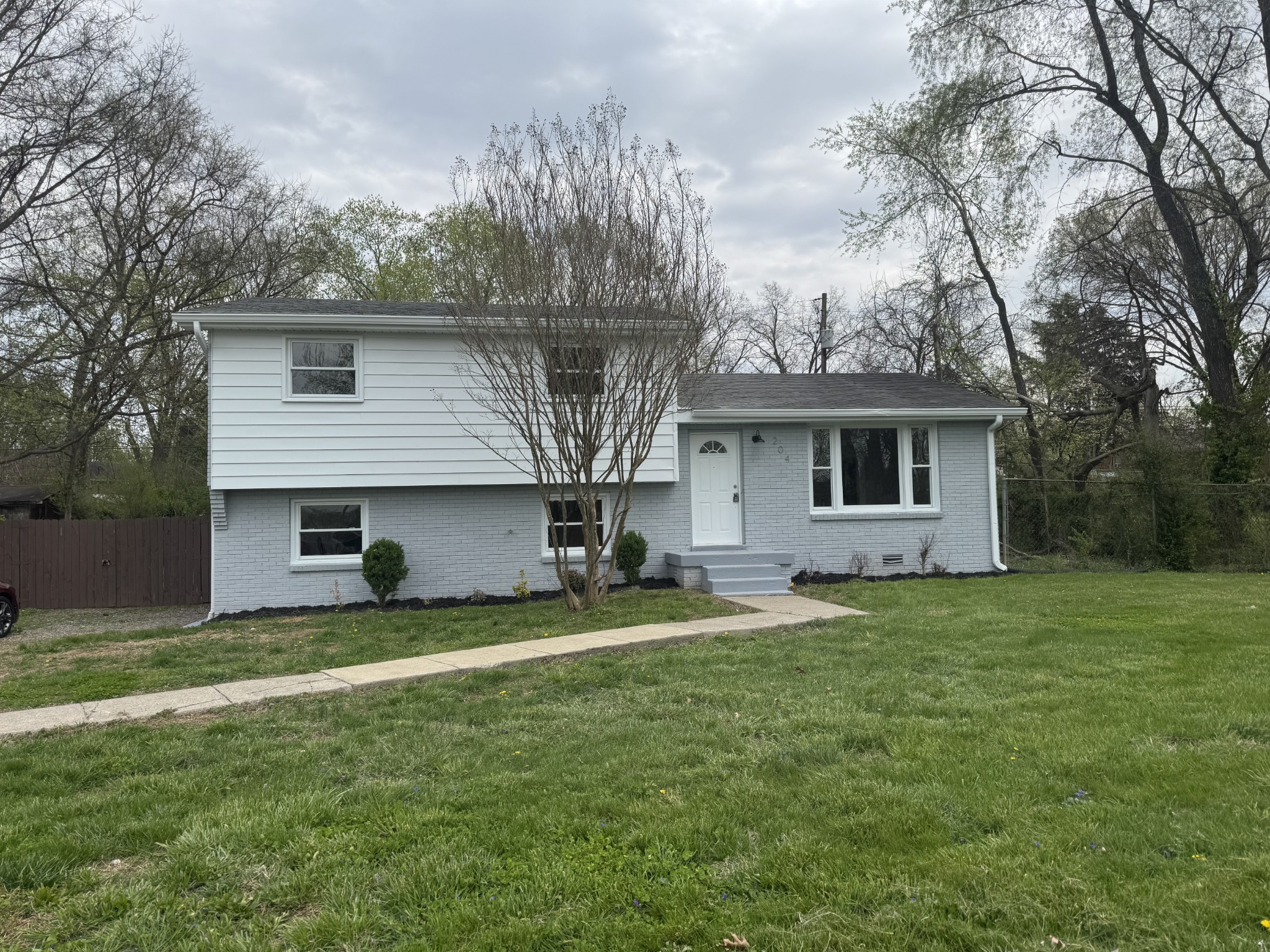 204 Morningside Dr
