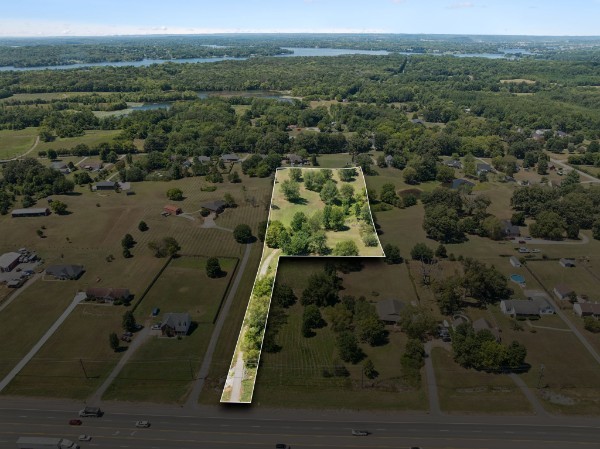 8870 Highway 109, N