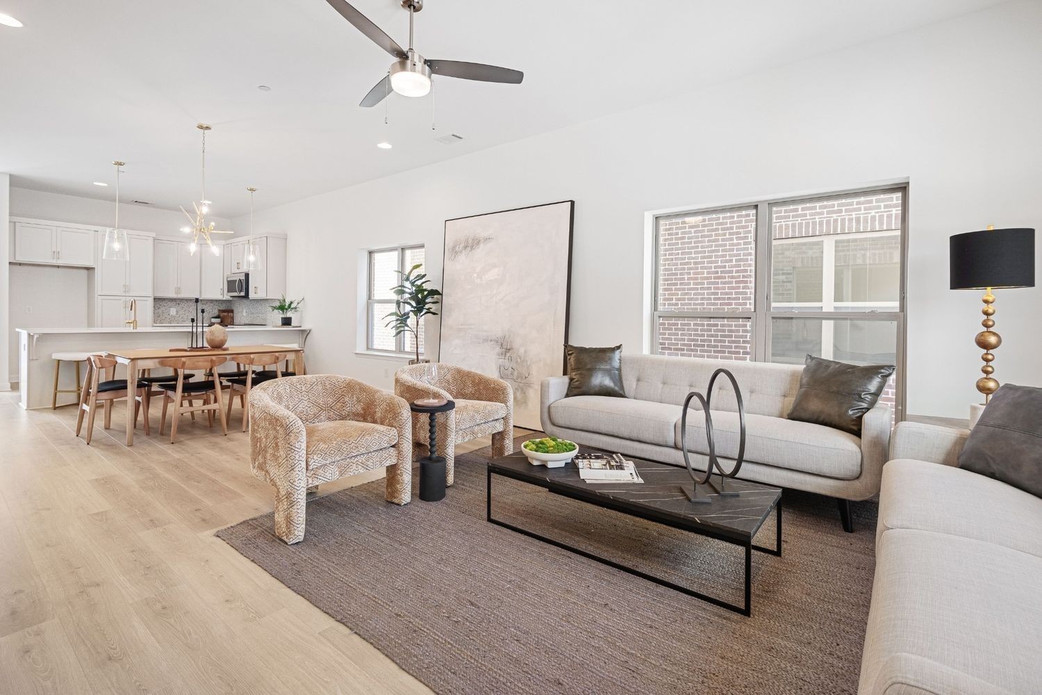 207B Folsom Pass