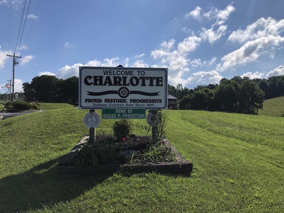 3604 Highway 48, N