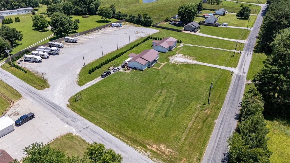 58 Lambs Ferry Rd
