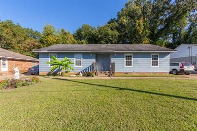 30 Carolane Dr