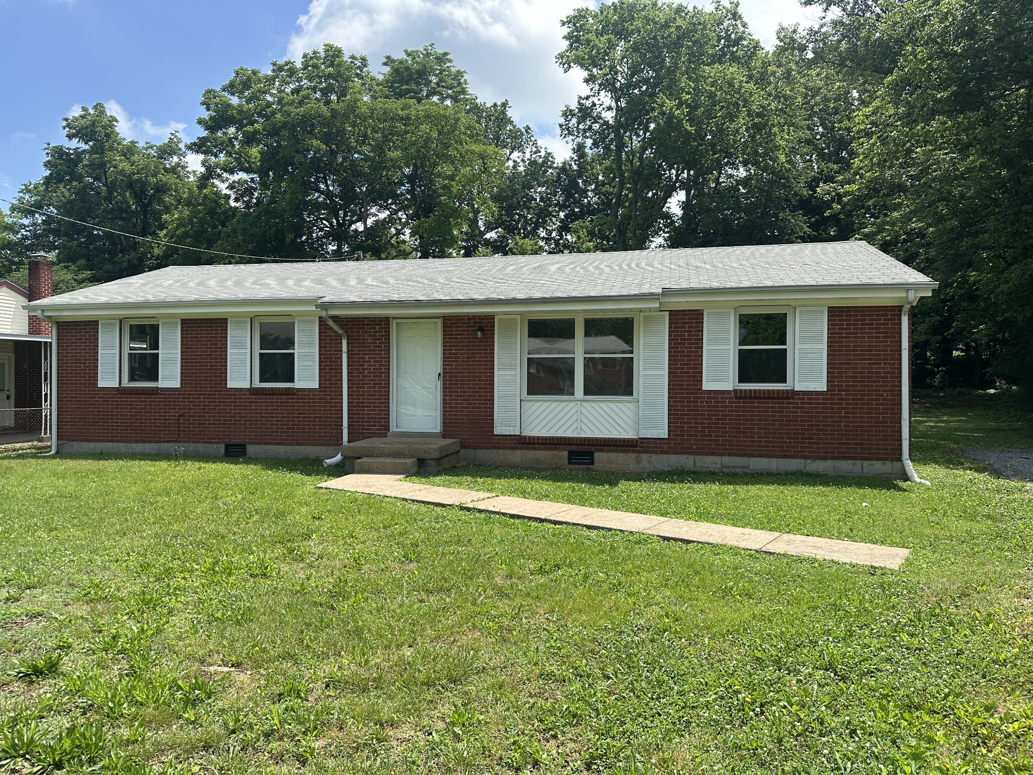 312 Plantation Dr