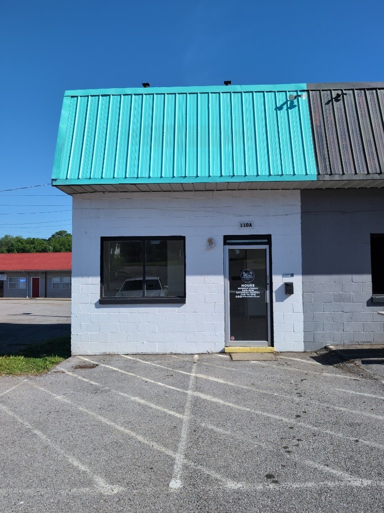 110 Tiny Town Rd
