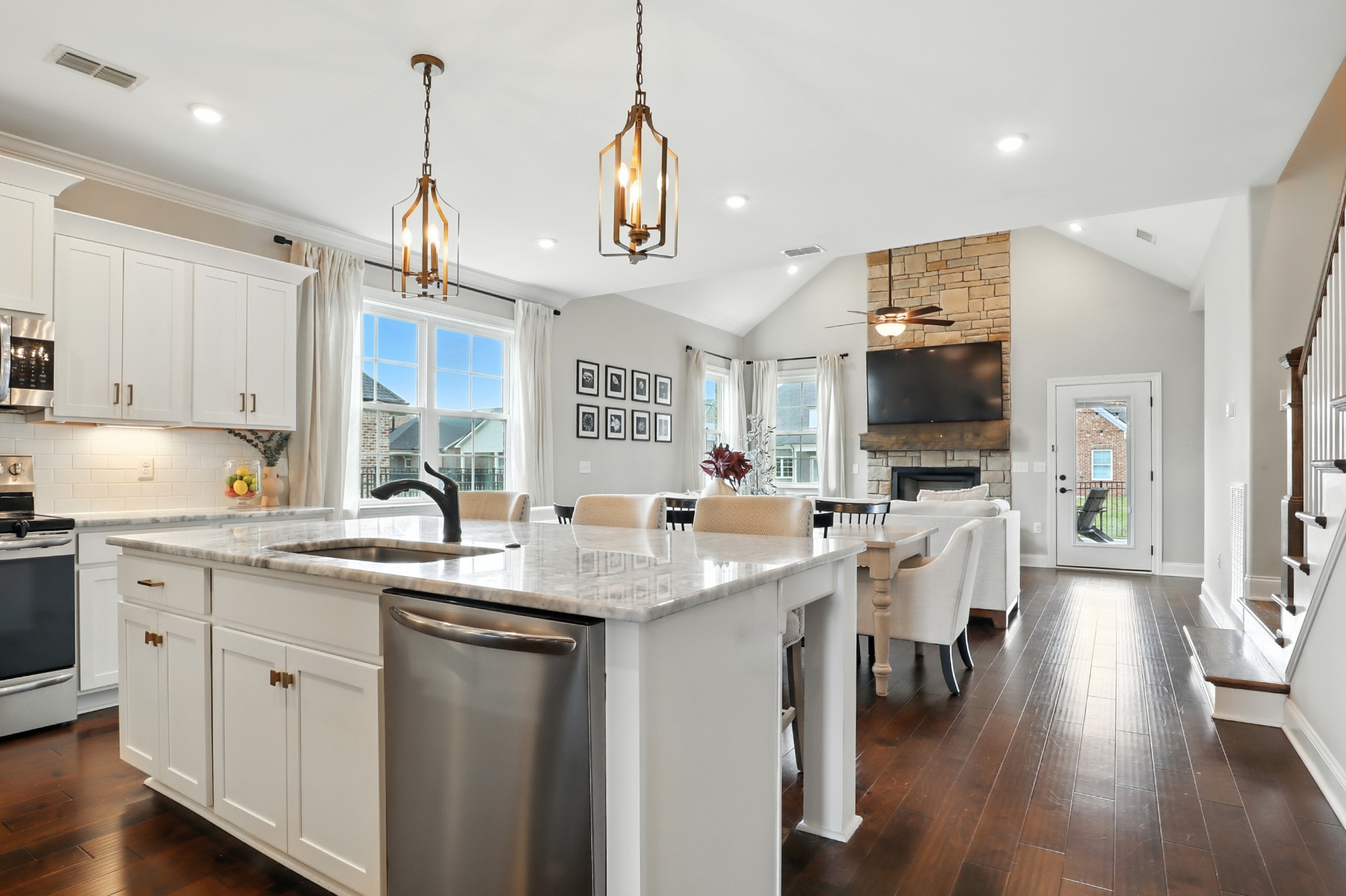 4103 Maples Farm Dr
