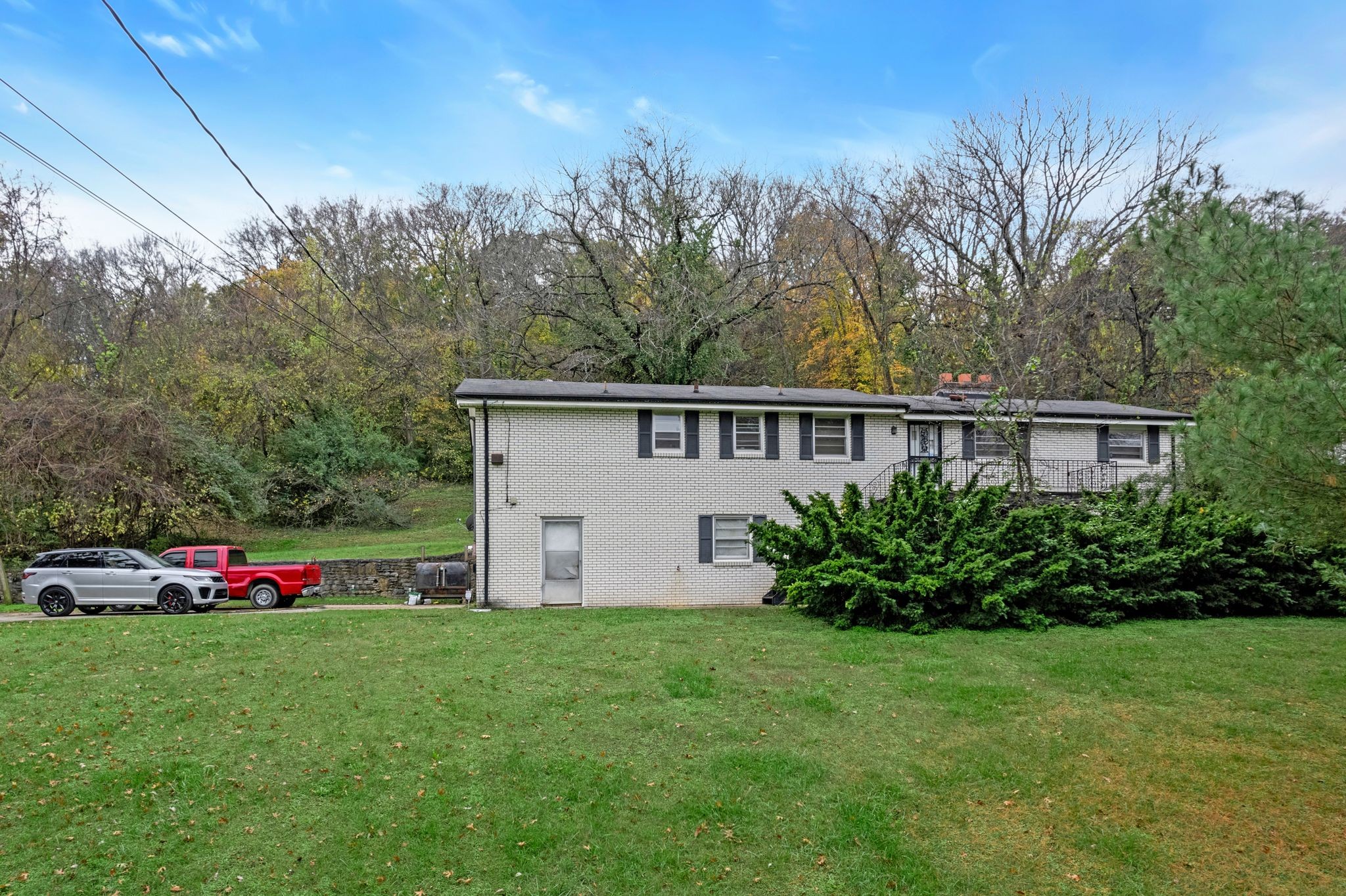 4081 Fairmeade Dr