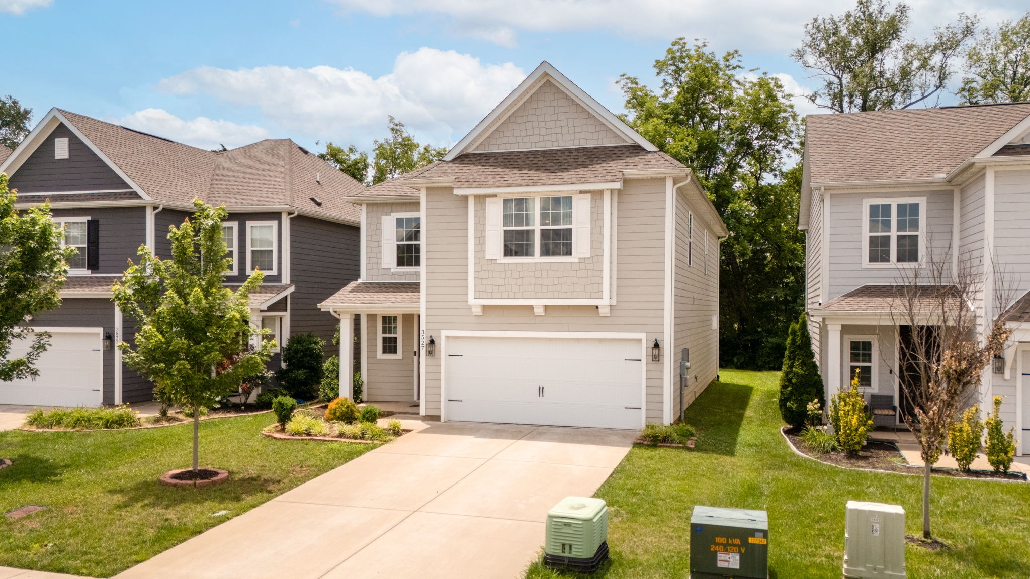 3527 Desinda Dr