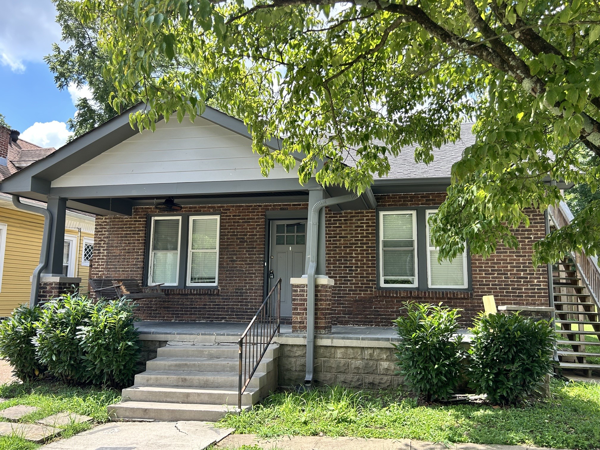 1114 Sharpe Ave
