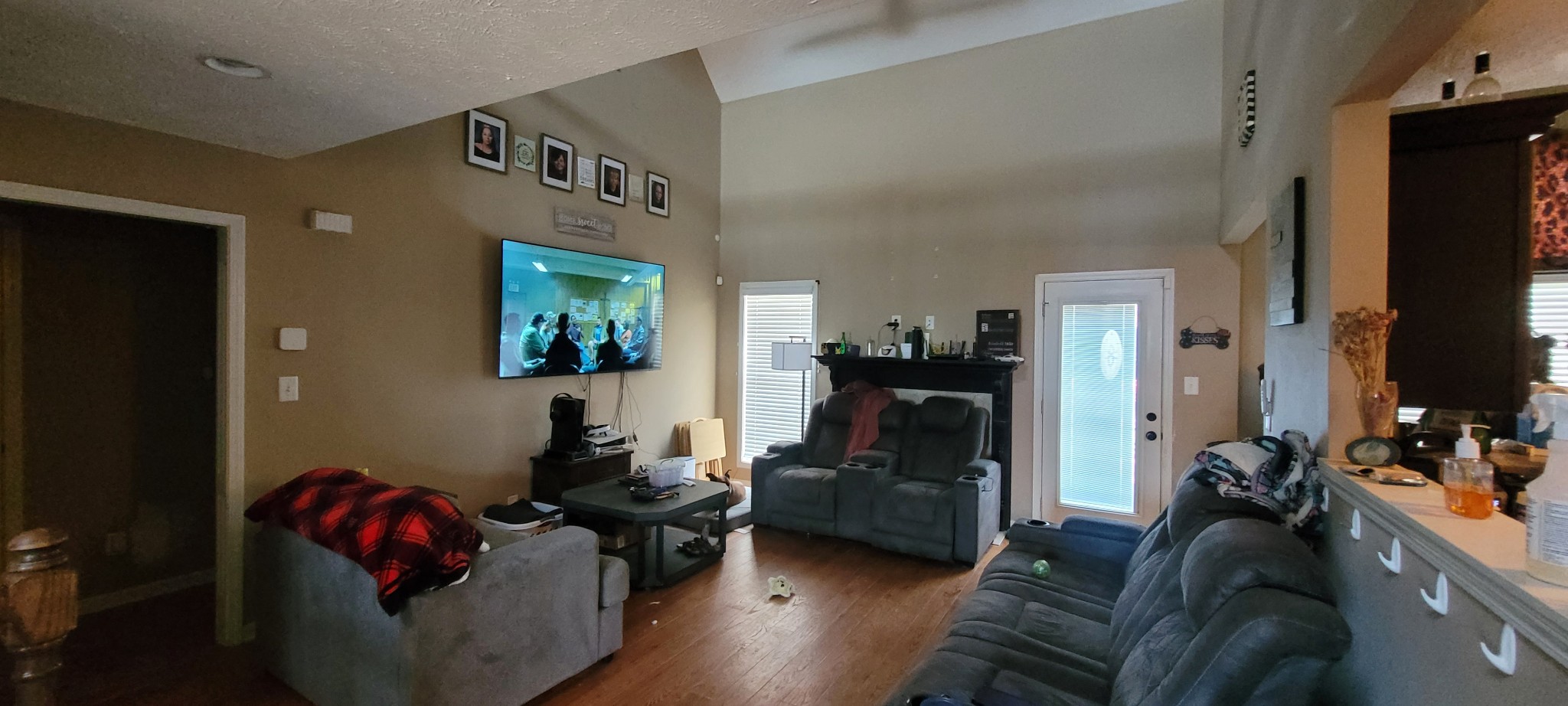 Photo 3