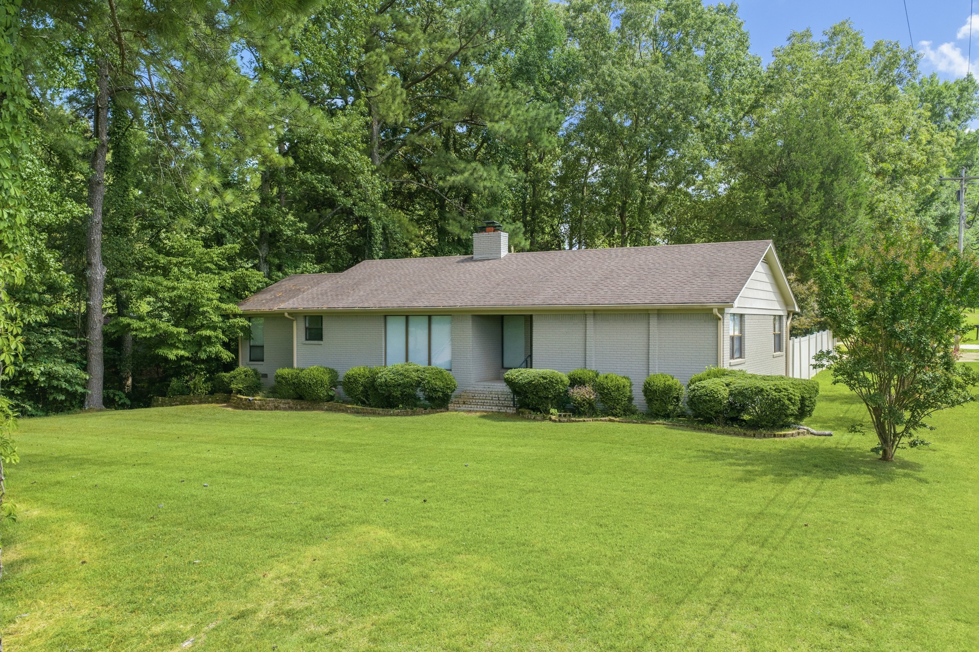 418 Deerwood Ln