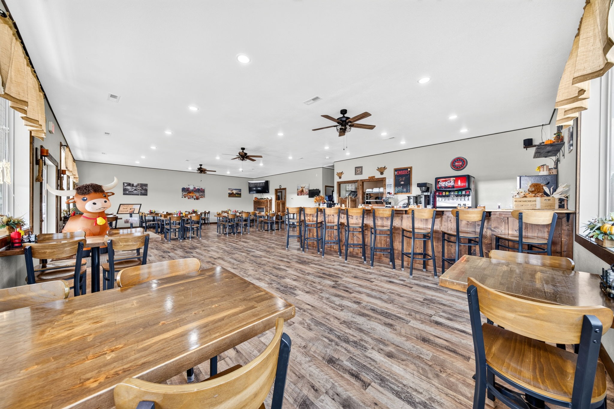 6204 S York Hwy
