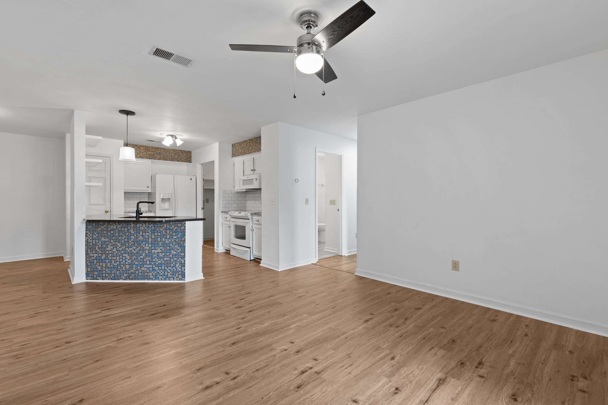 474 S Main St