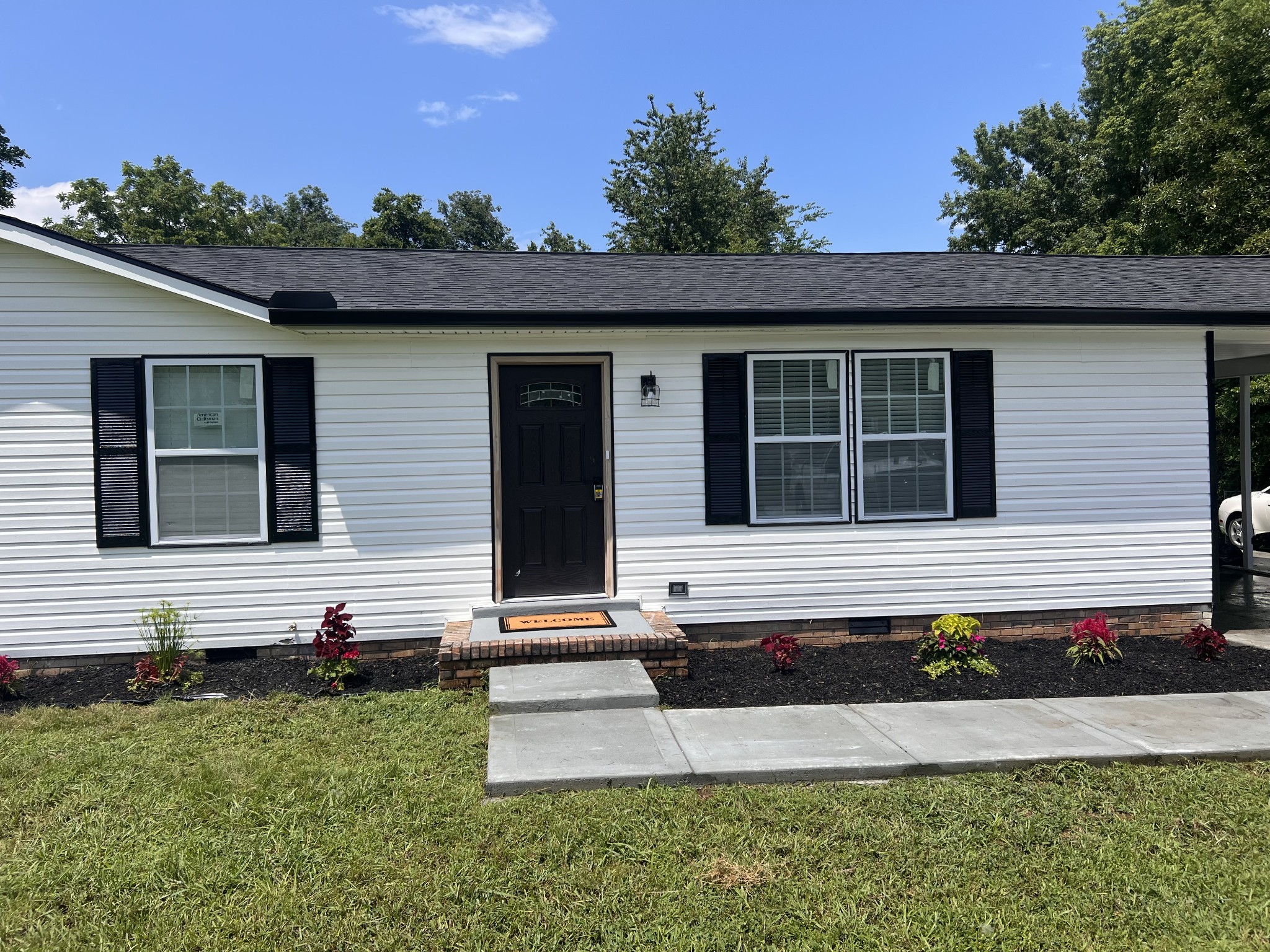 2468 River Oaks Dr