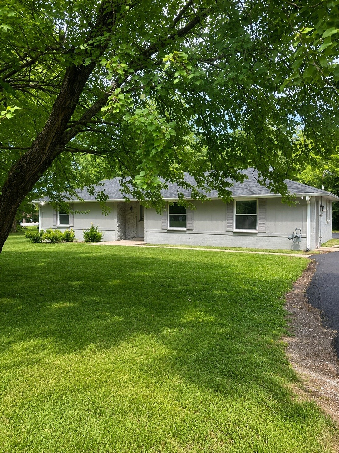 315 Pioneer Dr