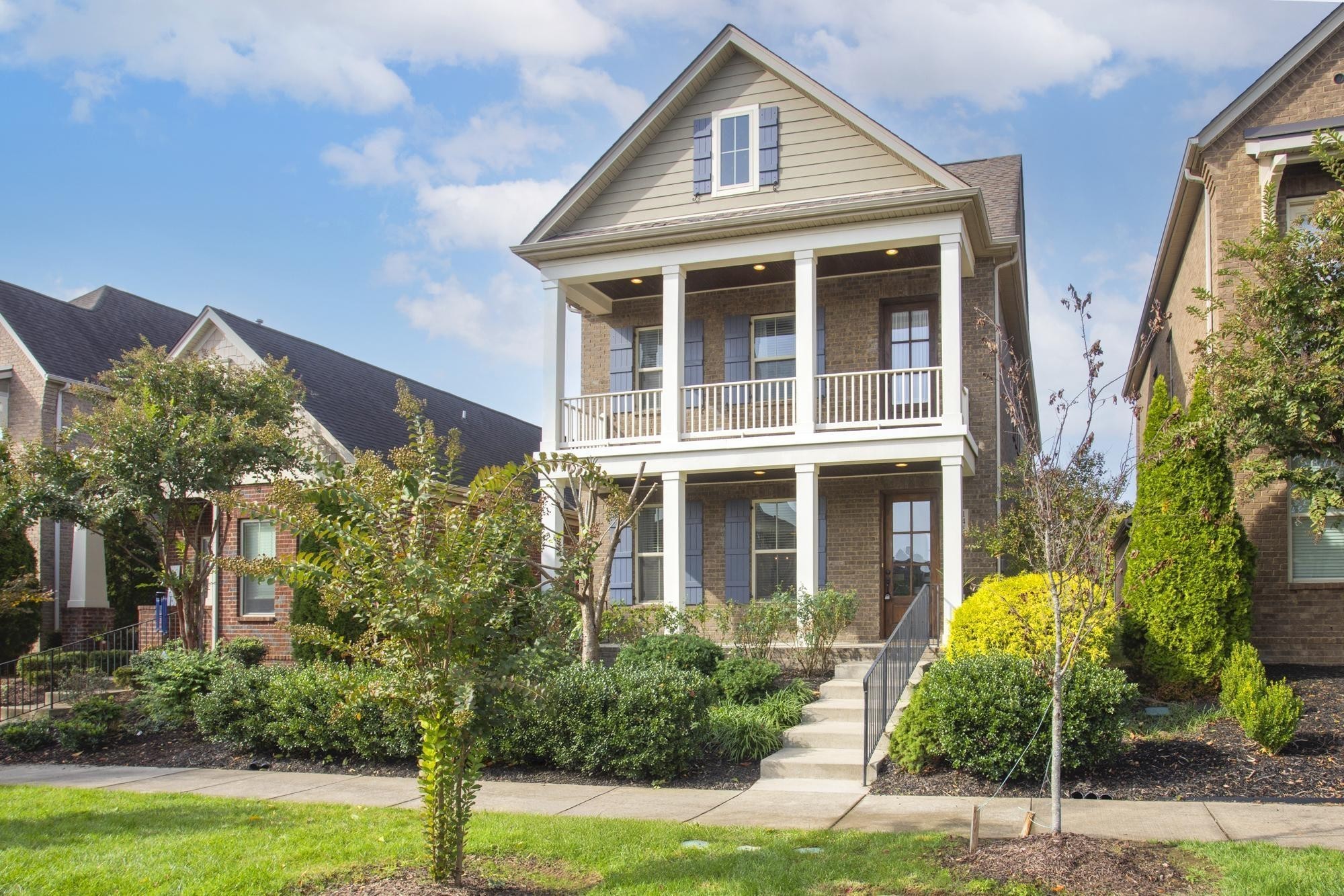 145 Ashcrest Pt