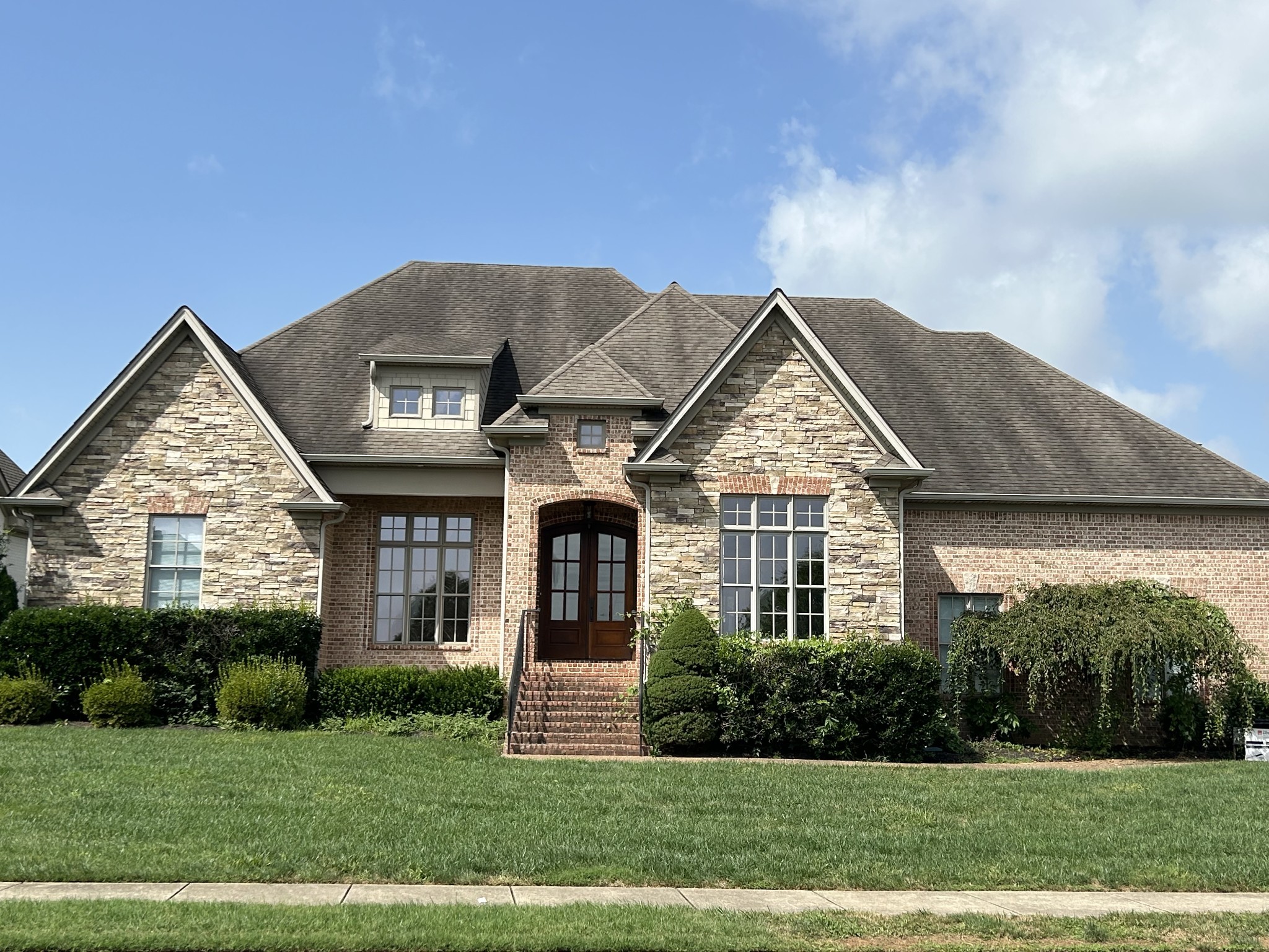 1568 Foxland Blvd