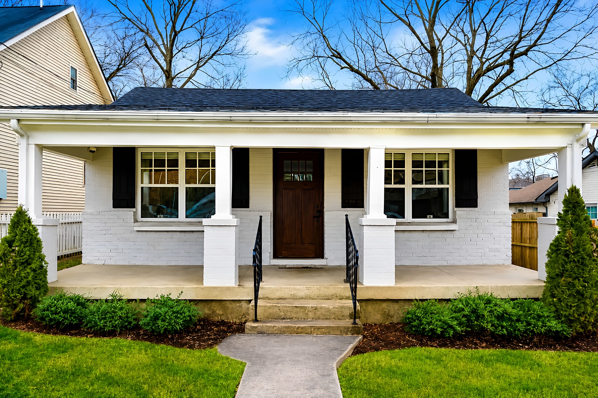 1105 Summit Ave