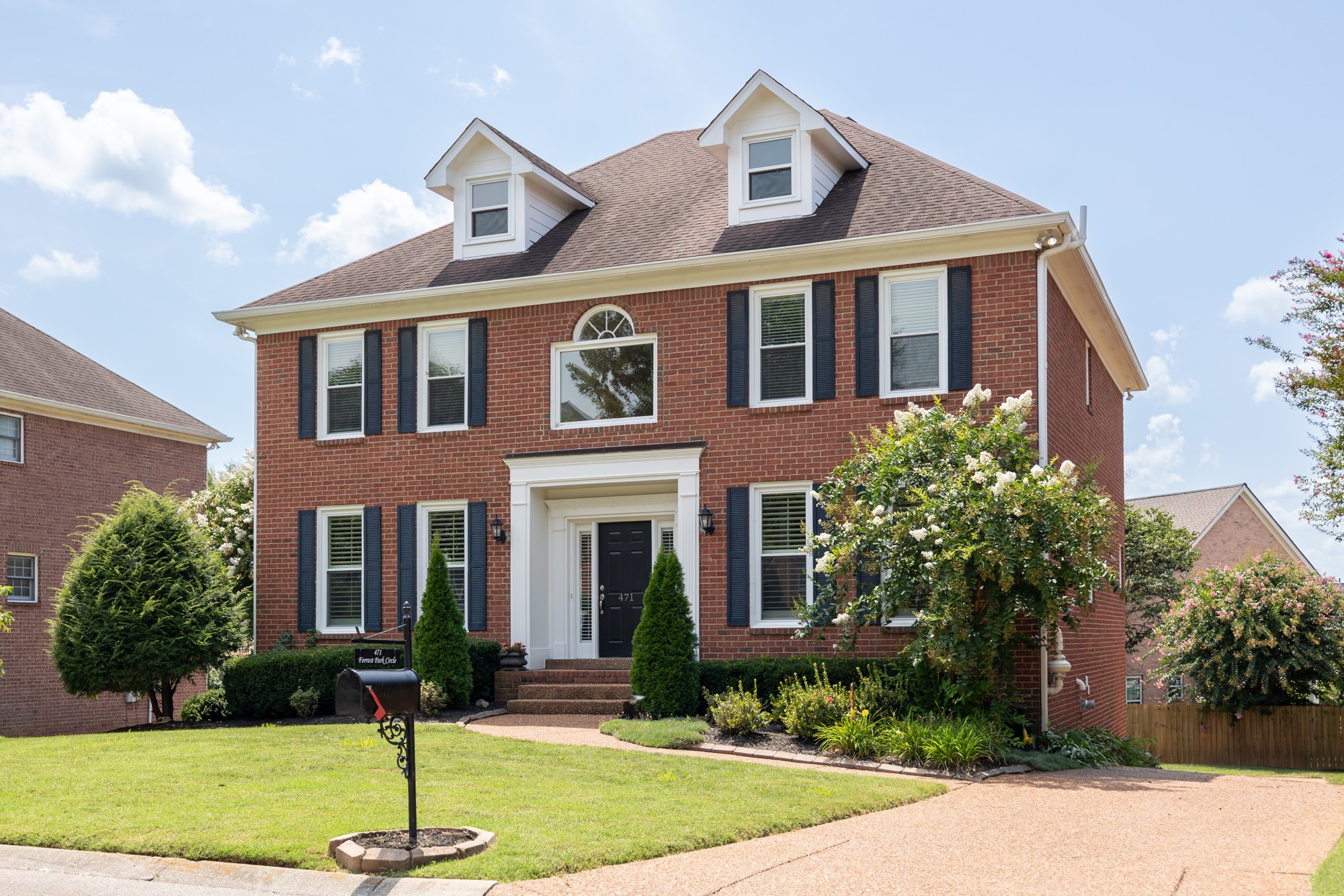 471 Forrest Park Cir