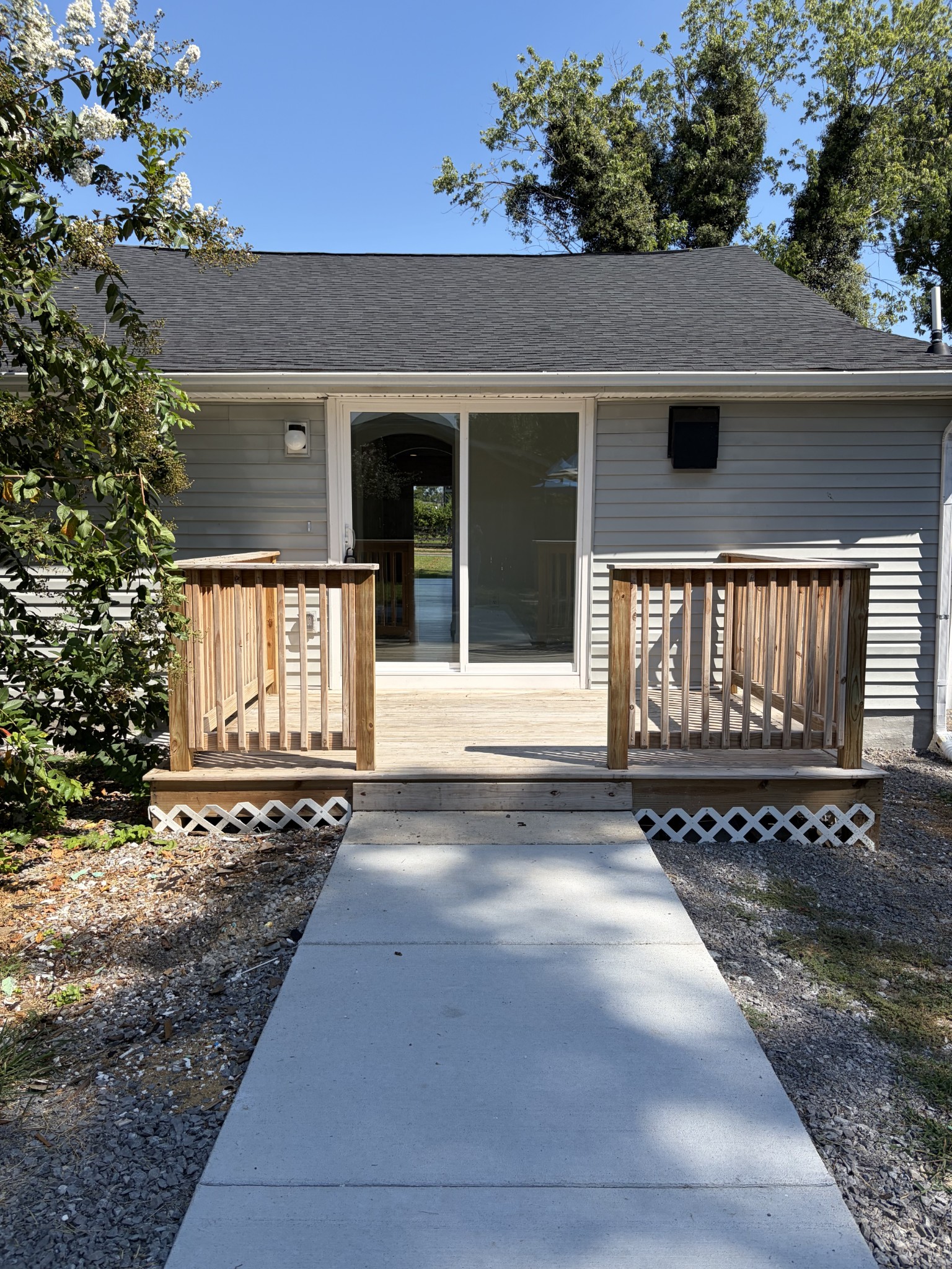 203 Coles Ferry Rd