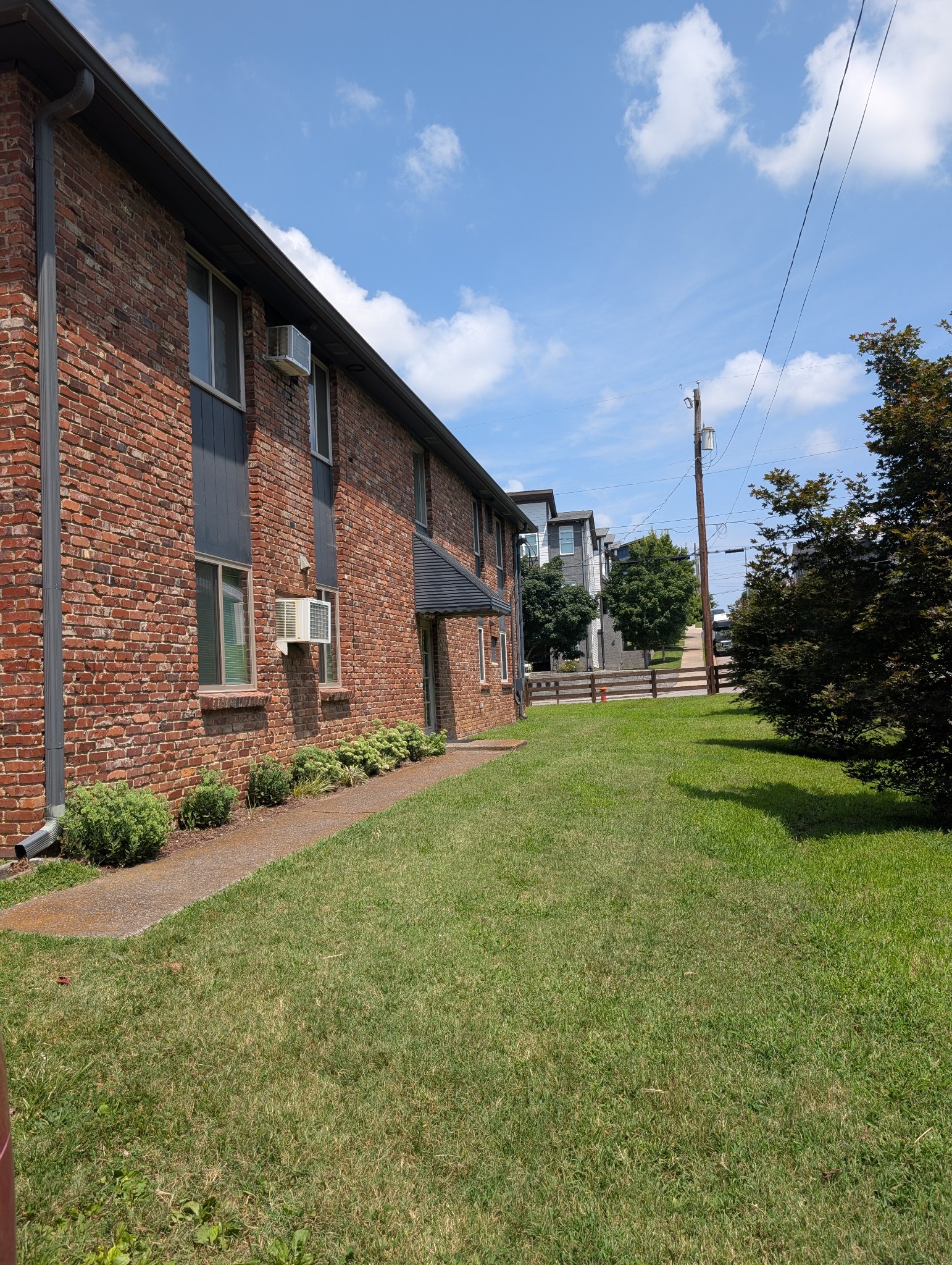 1101 Wade Ave