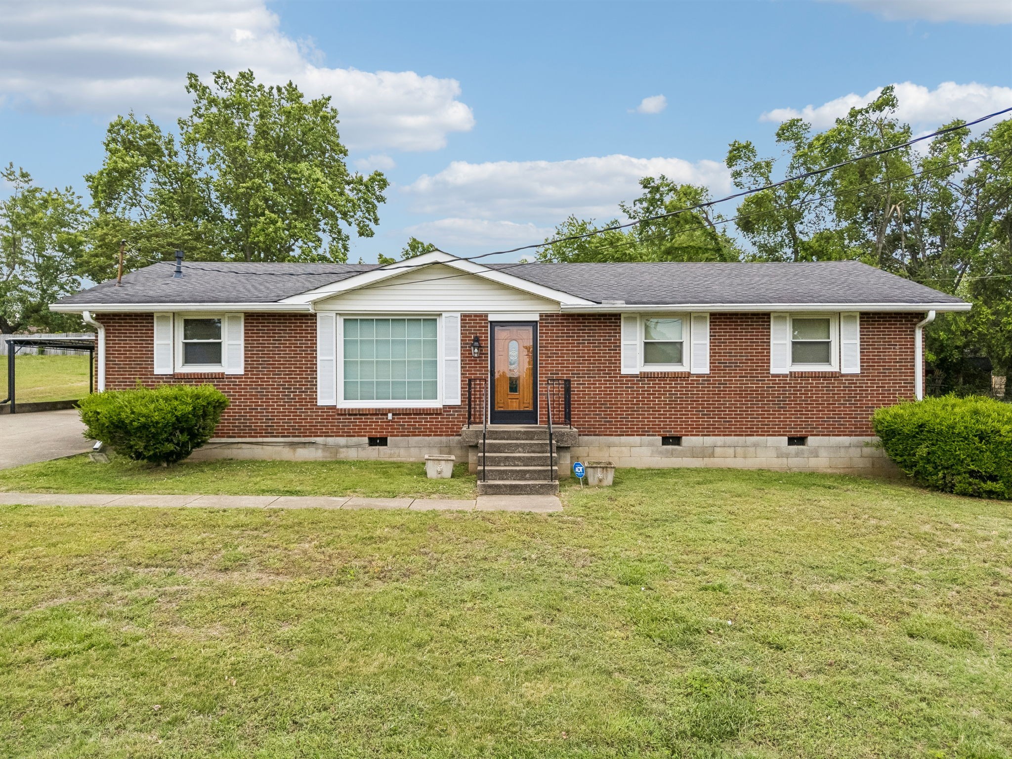 229 Grandview Dr
