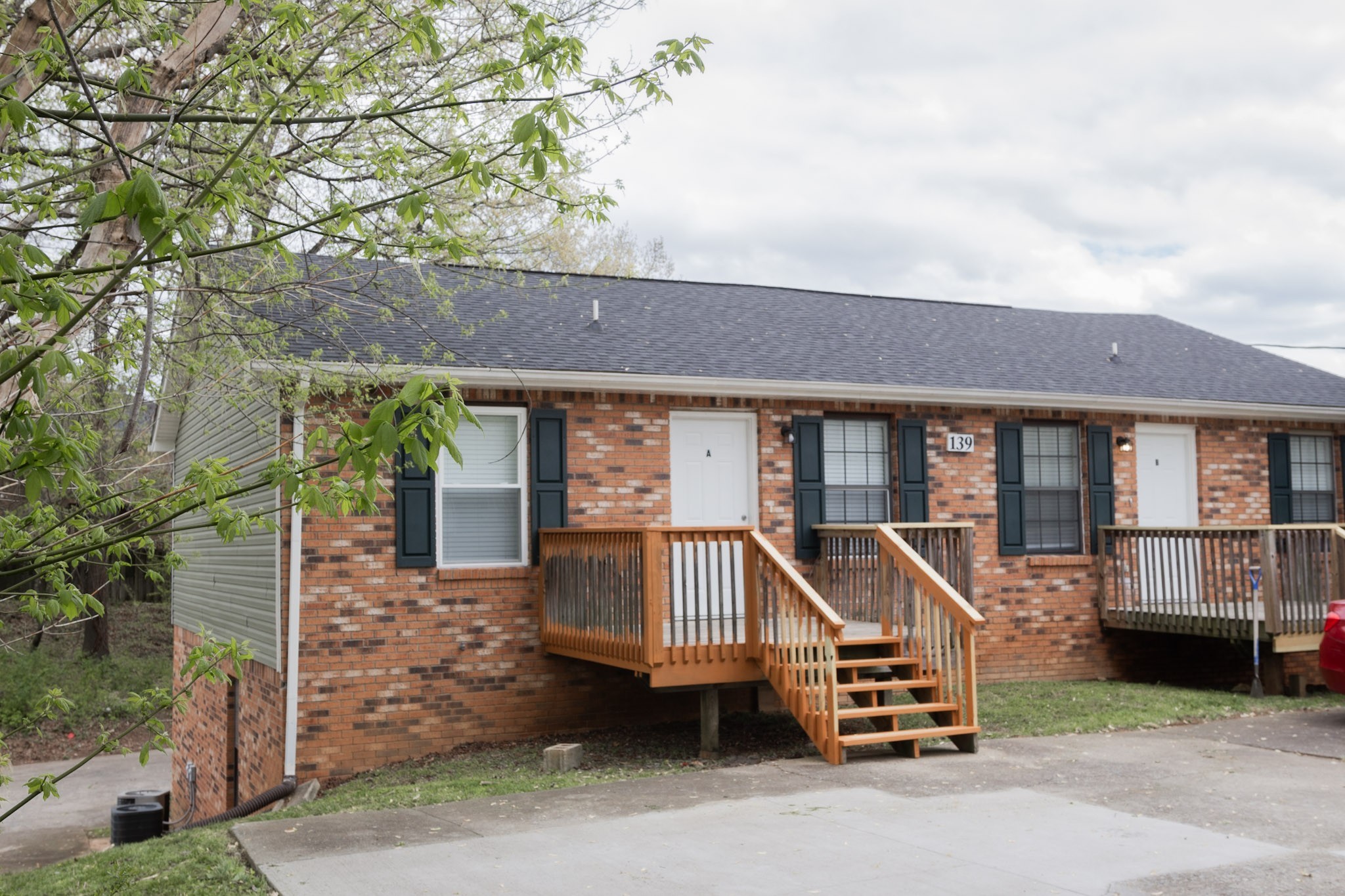 139 Darlene Dr