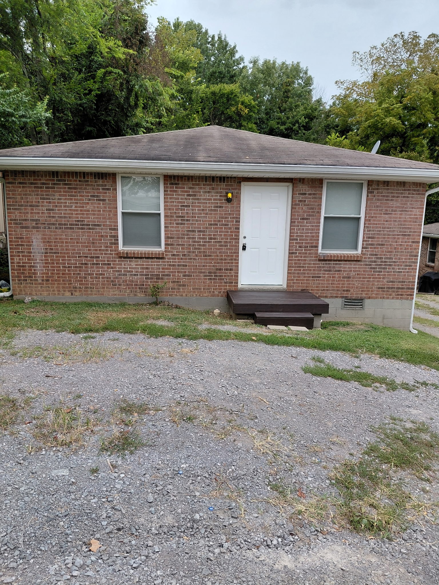 4008 Hutson Ave