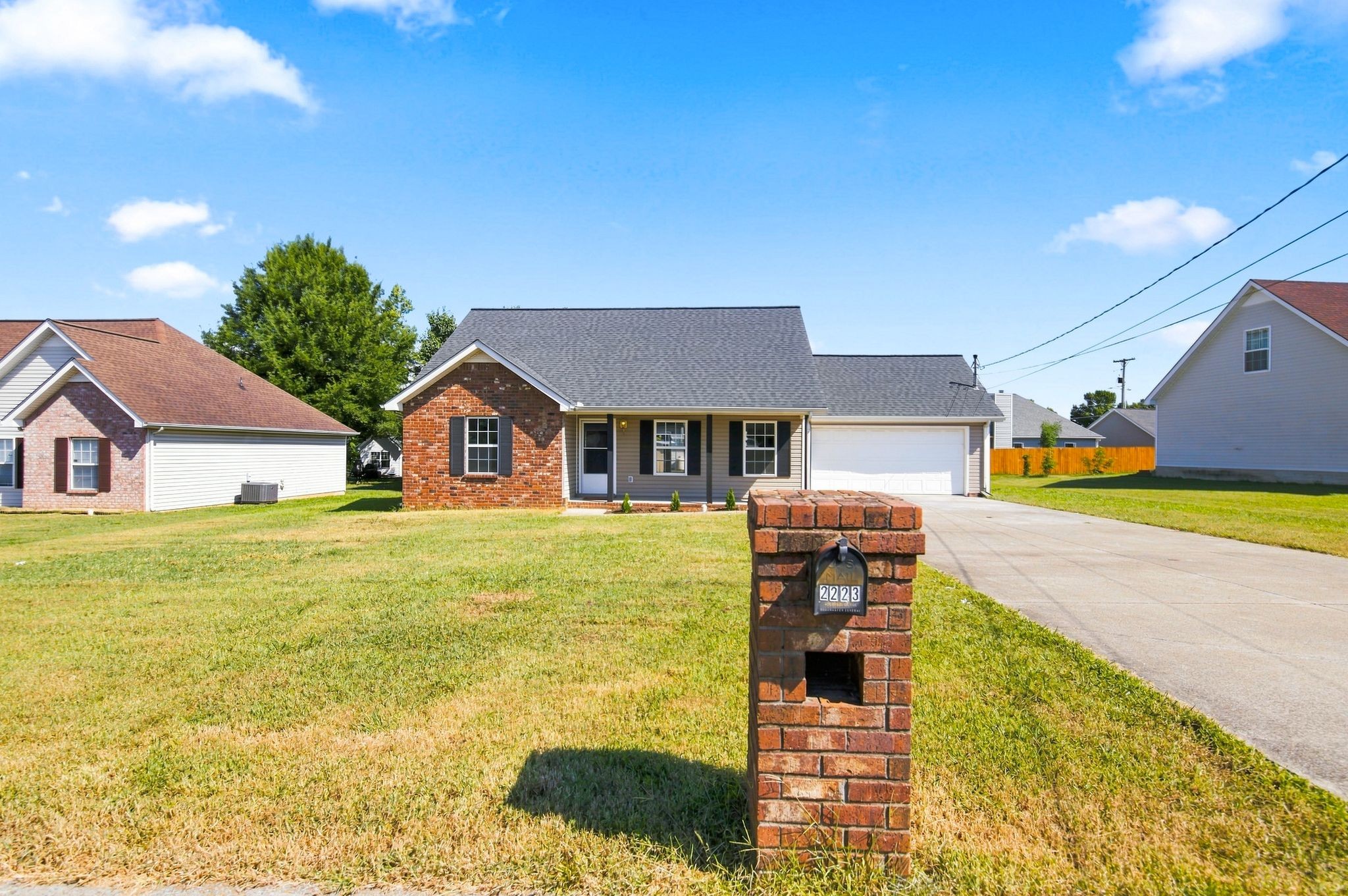 2223 Rosecran Cir