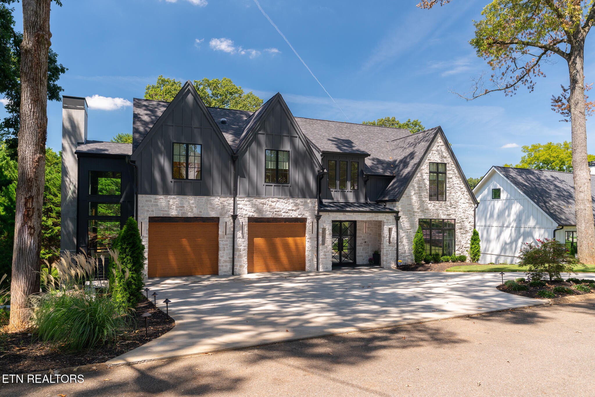 1205 Brook Green Rd