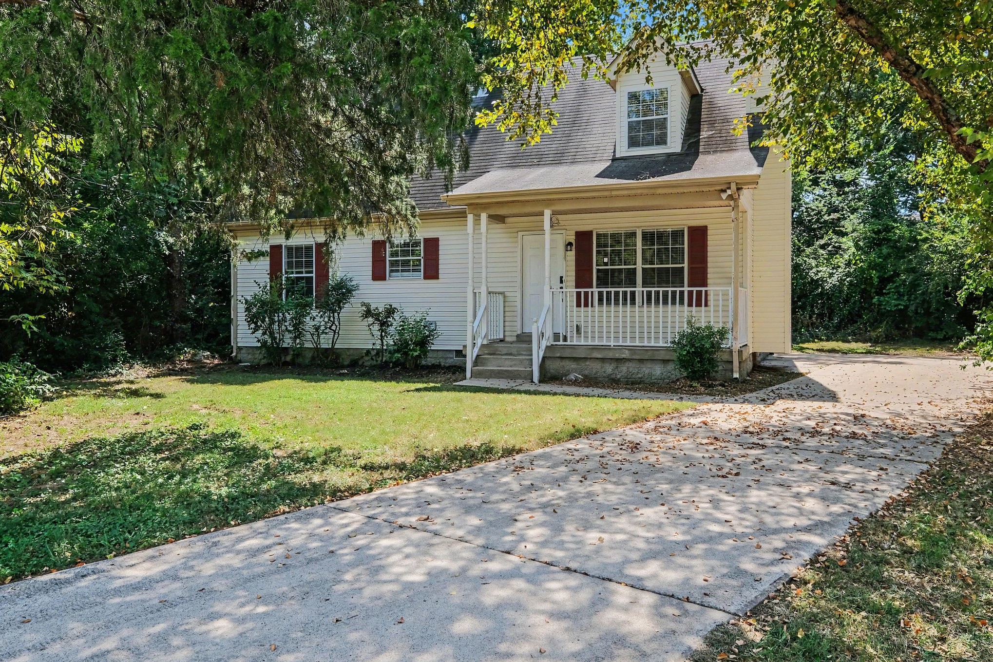 1520 Water Oak Ct