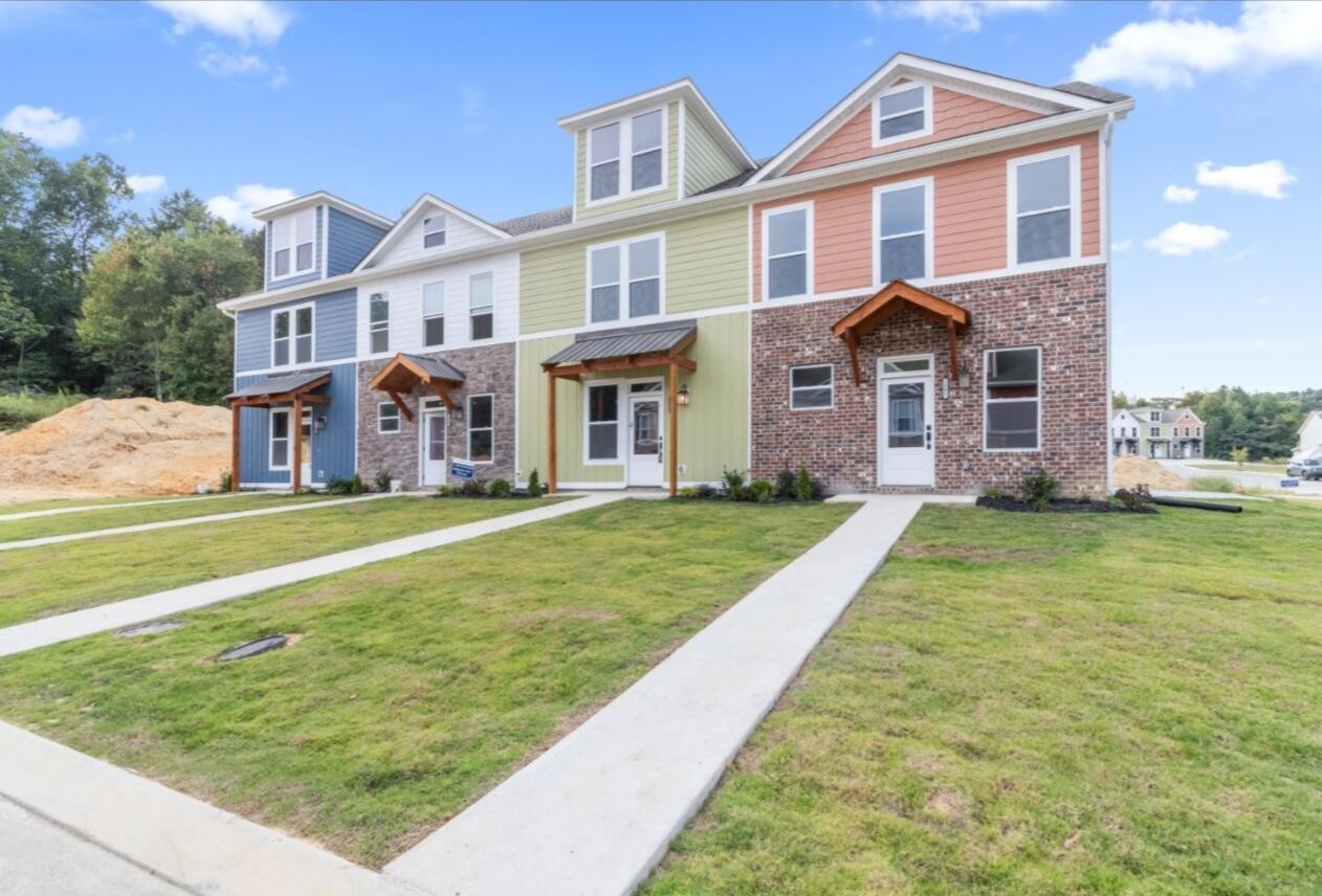 19121914 1916 1918 Cypress Lane