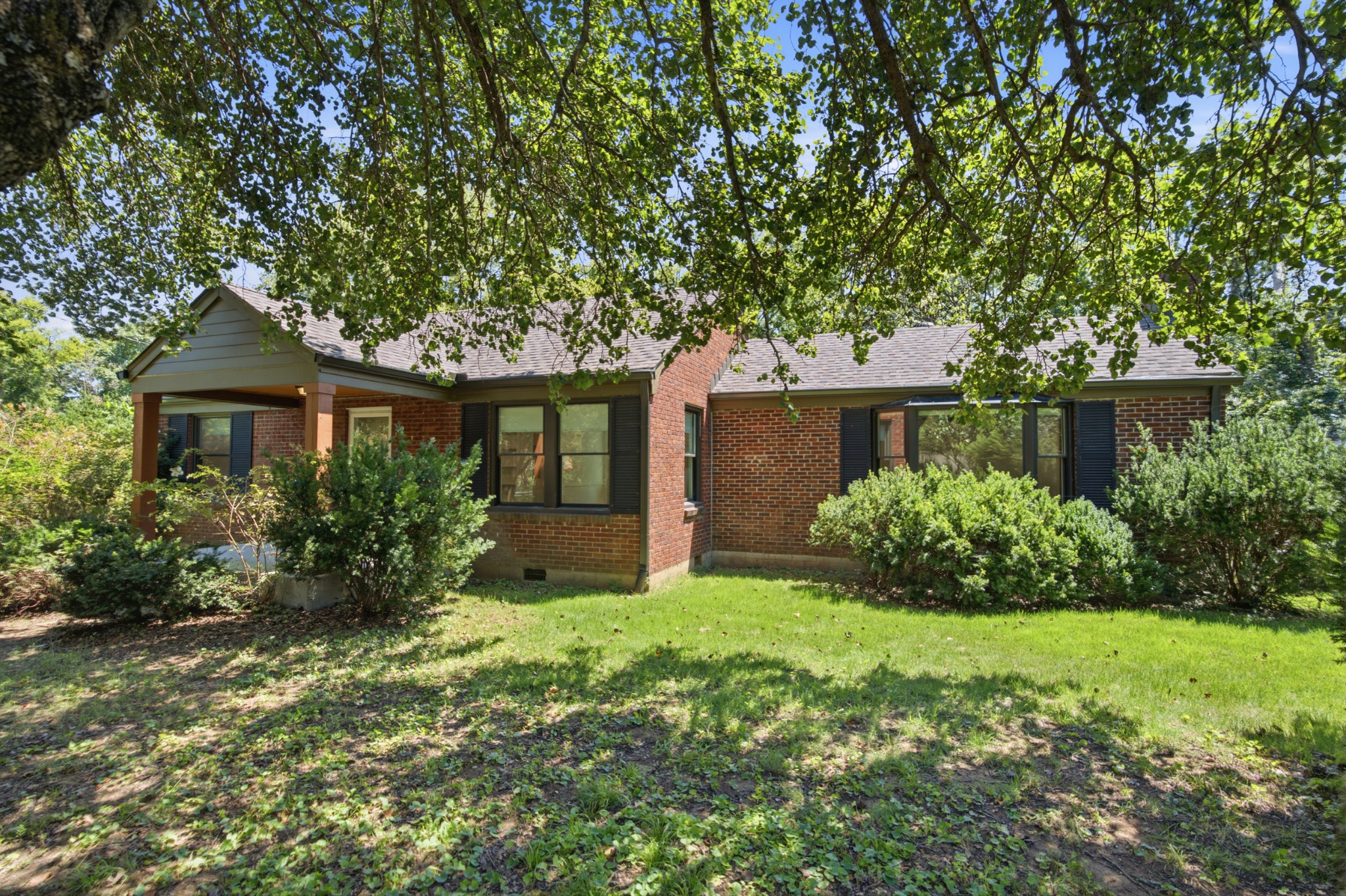 2310 Milton Dr