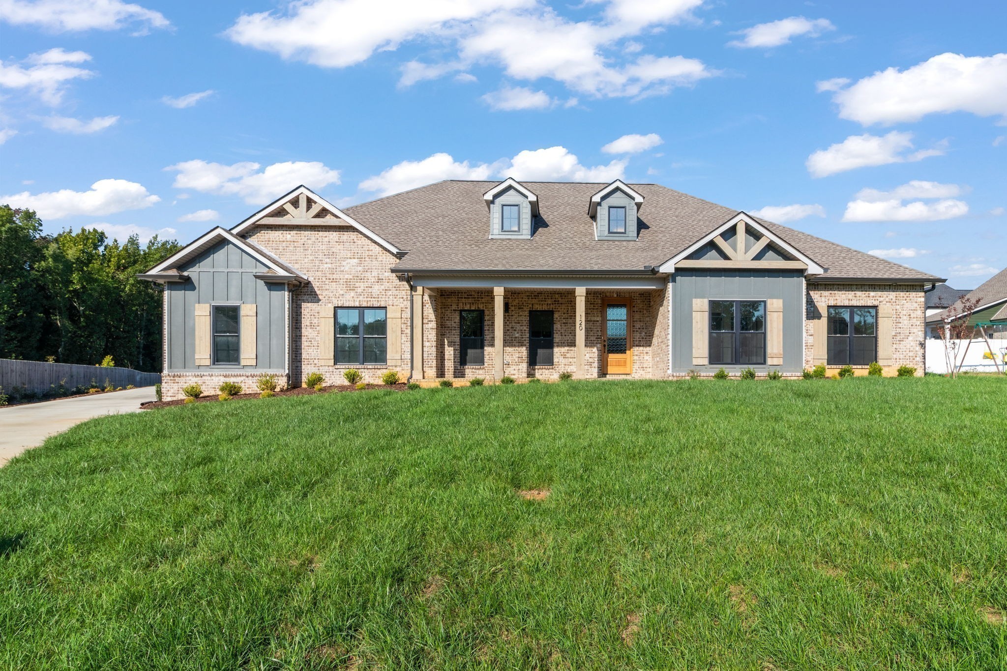 120 Denton Ct