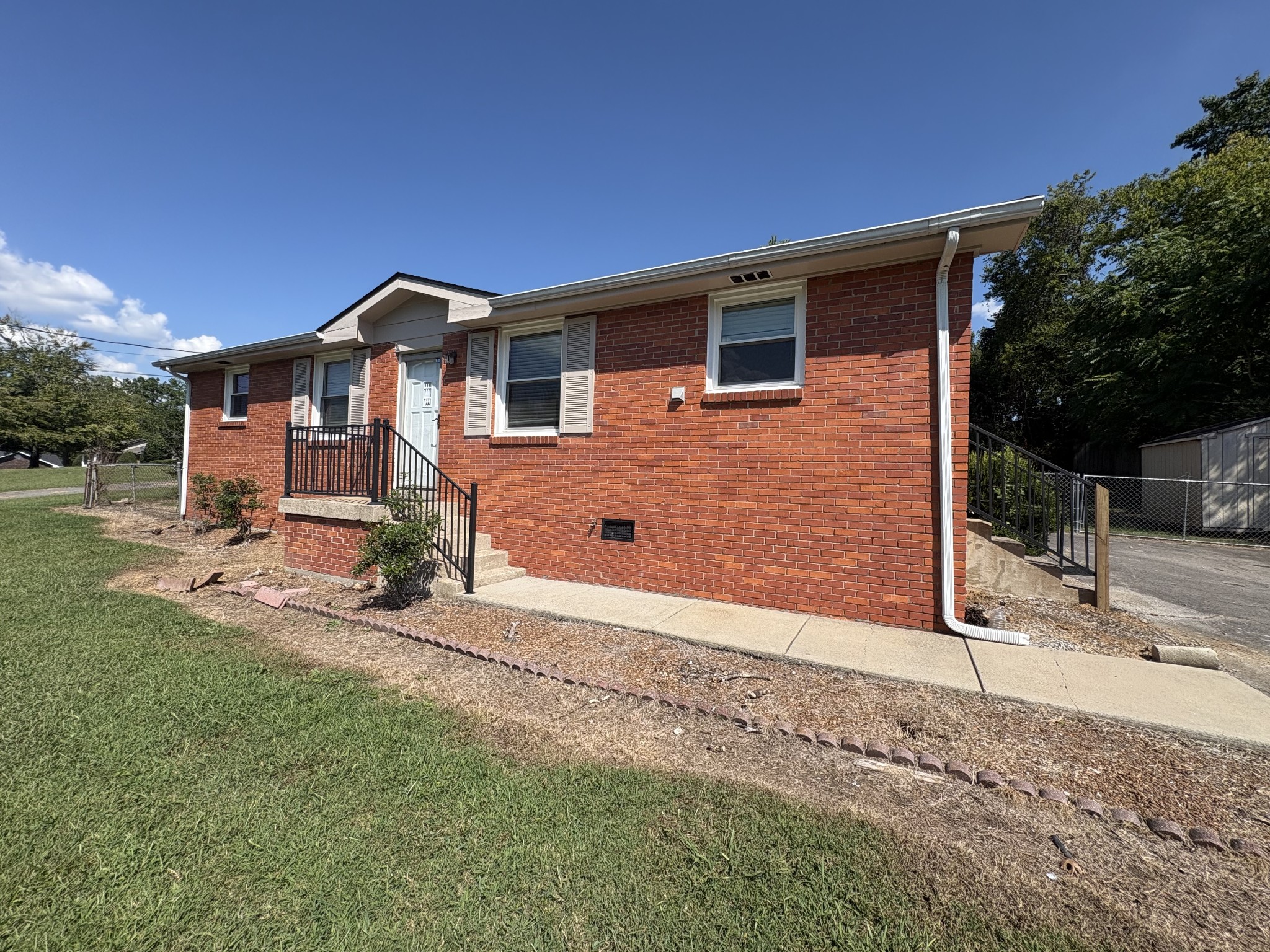 1872 Saundersville Ferry Rd