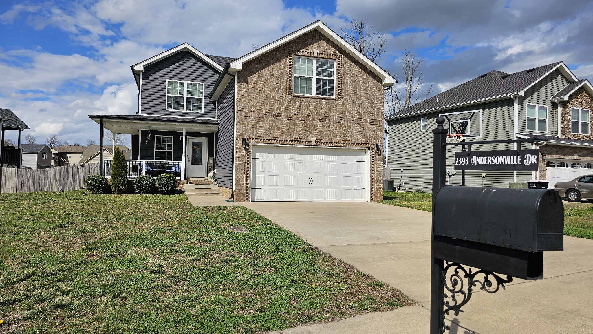 2393 Andersonville Dr