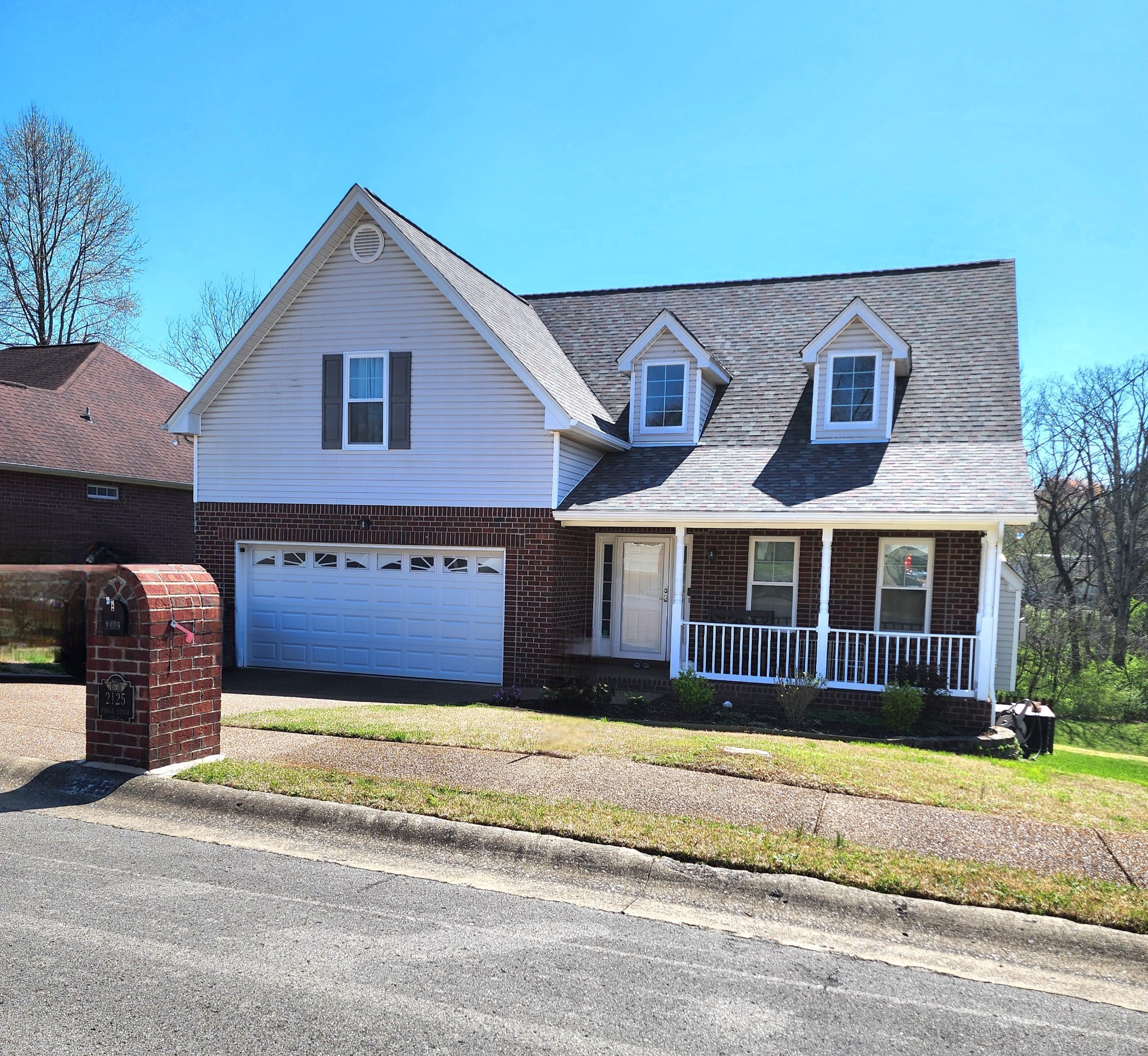 2125 Forge Ridge Cir