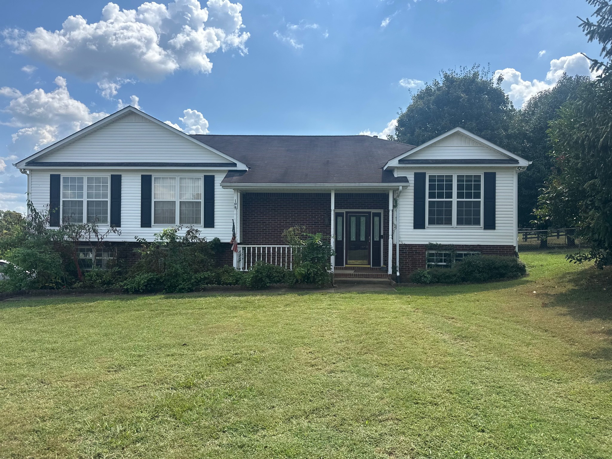 108 Carr Dr