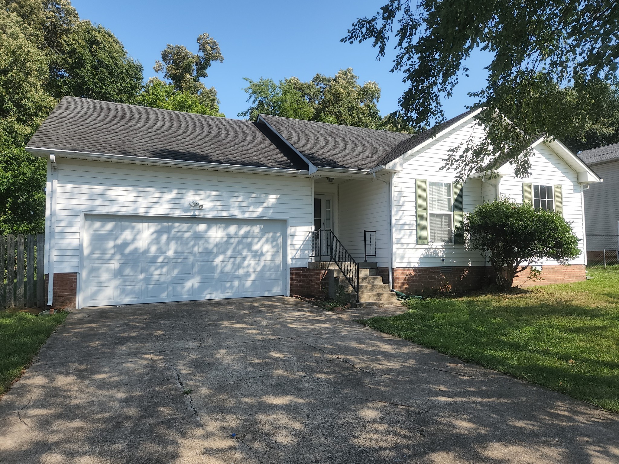 129 Oak Tree Dr