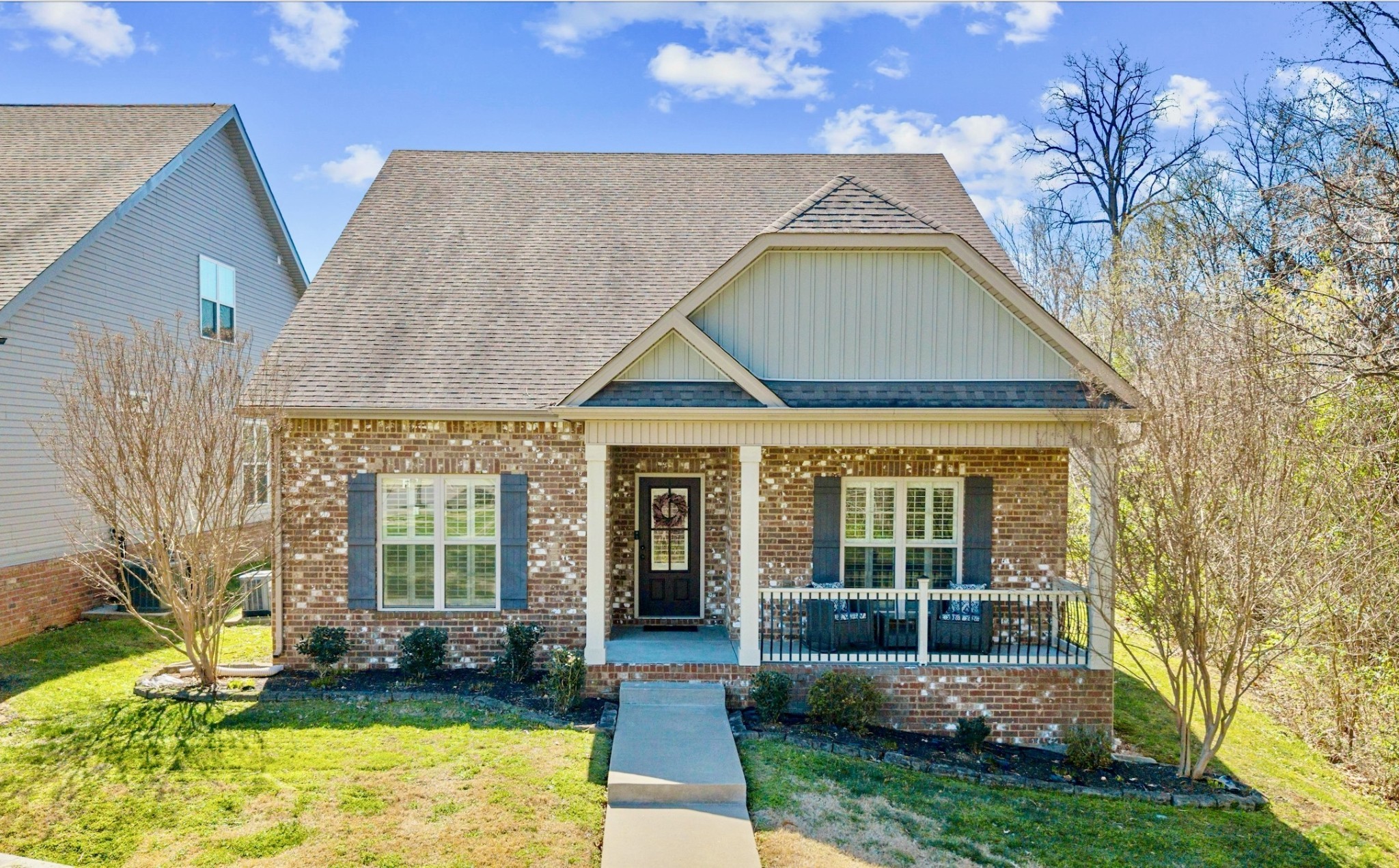 214 Whitman Aly