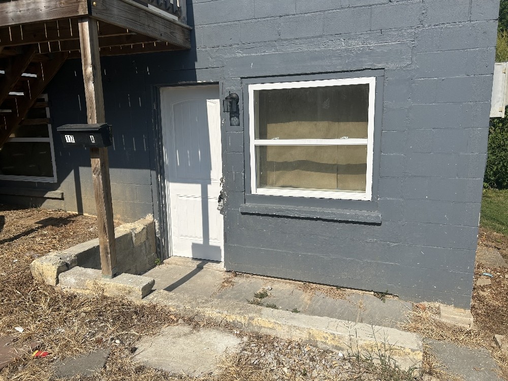117 S Fowler Ave