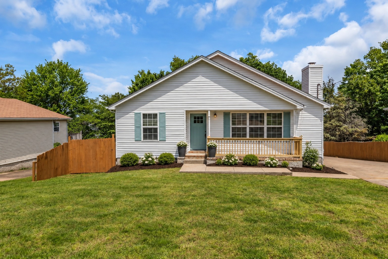 240 Lake Forest Dr