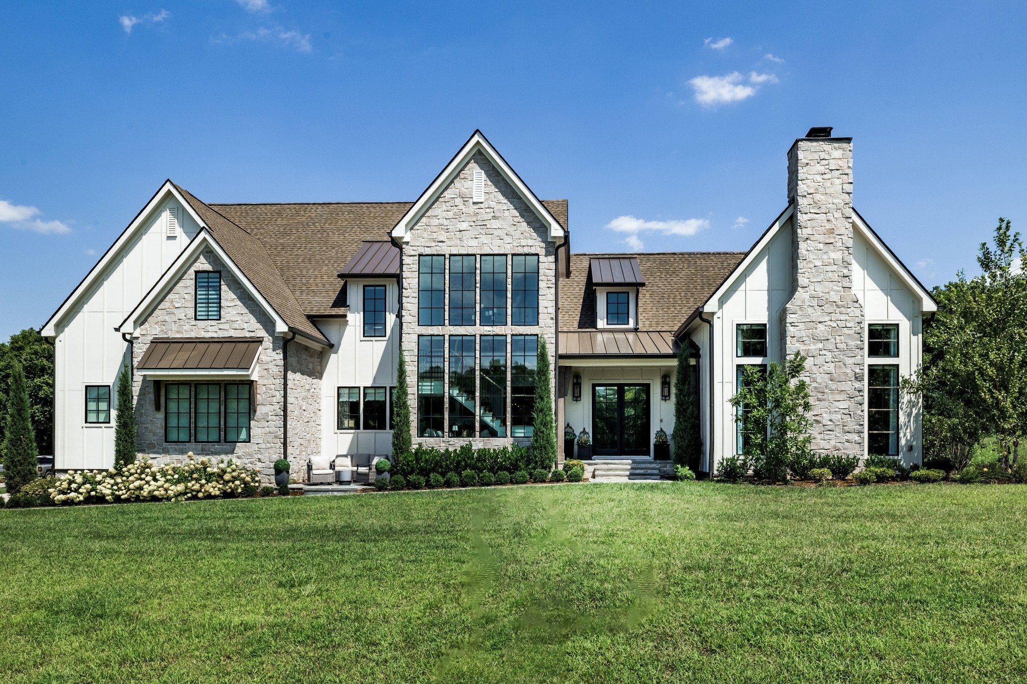 1936 Silver Fox Rd