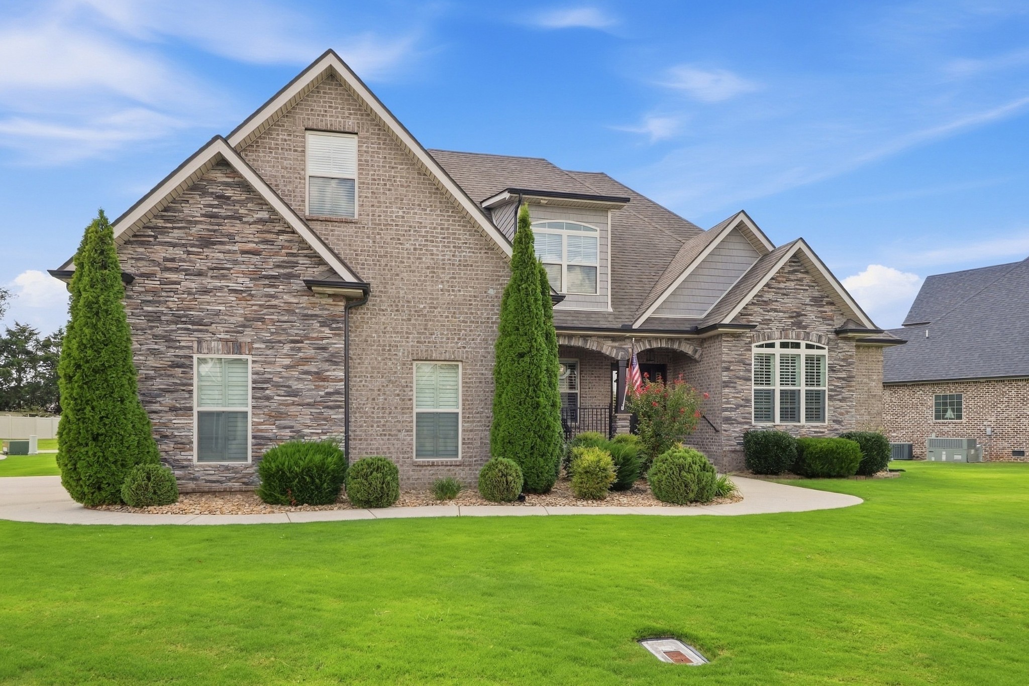 2328 Lionheart Dr