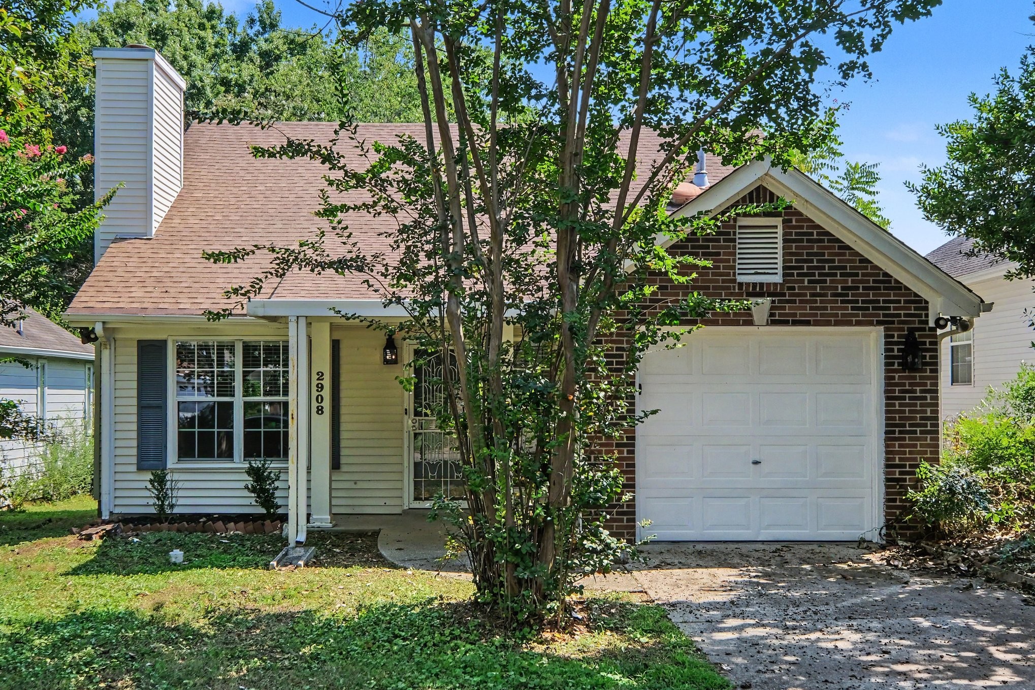 2908 Steamboat Dr