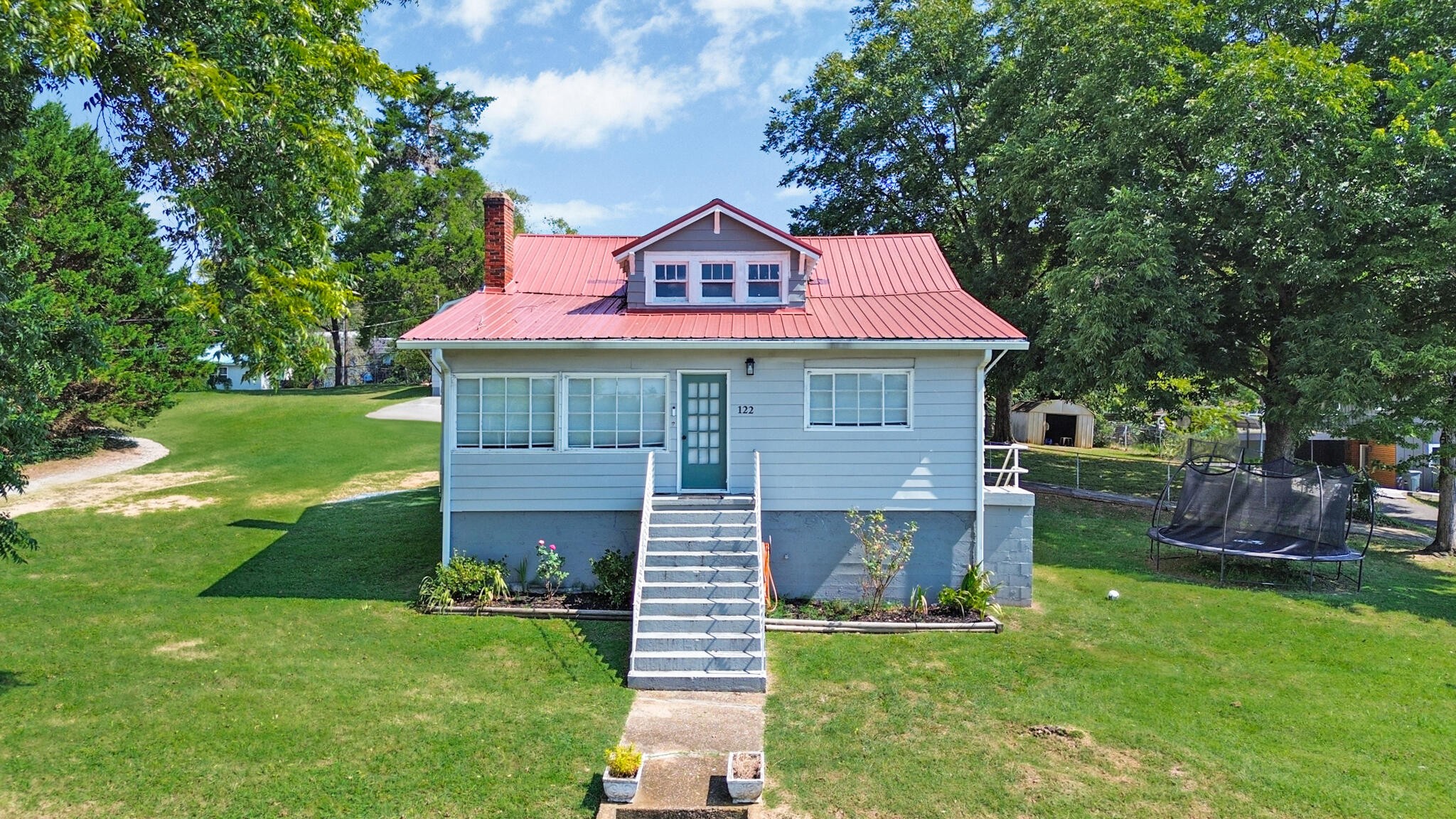 122 Cross Avenue