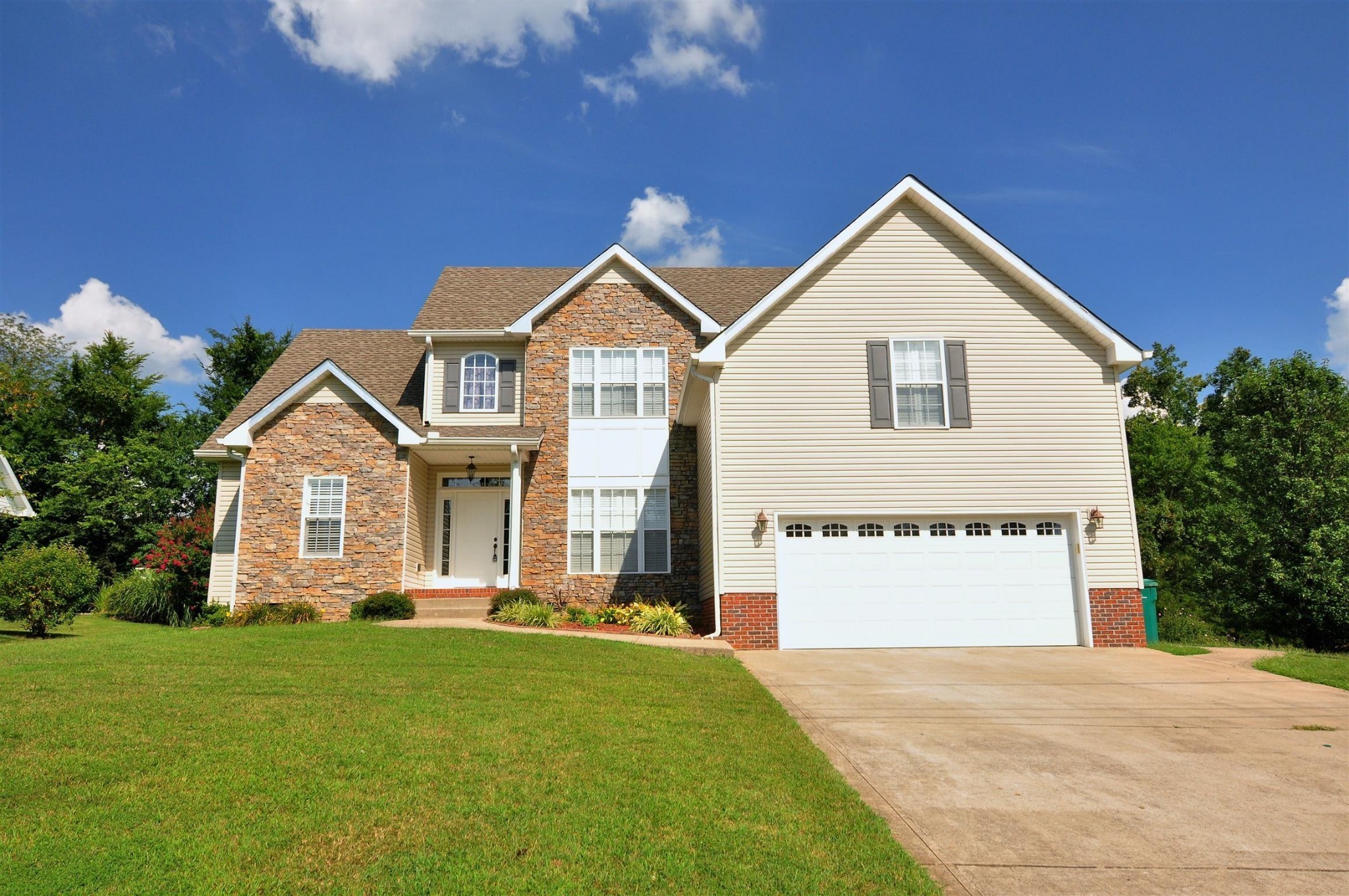 1343 Ambleside Drive