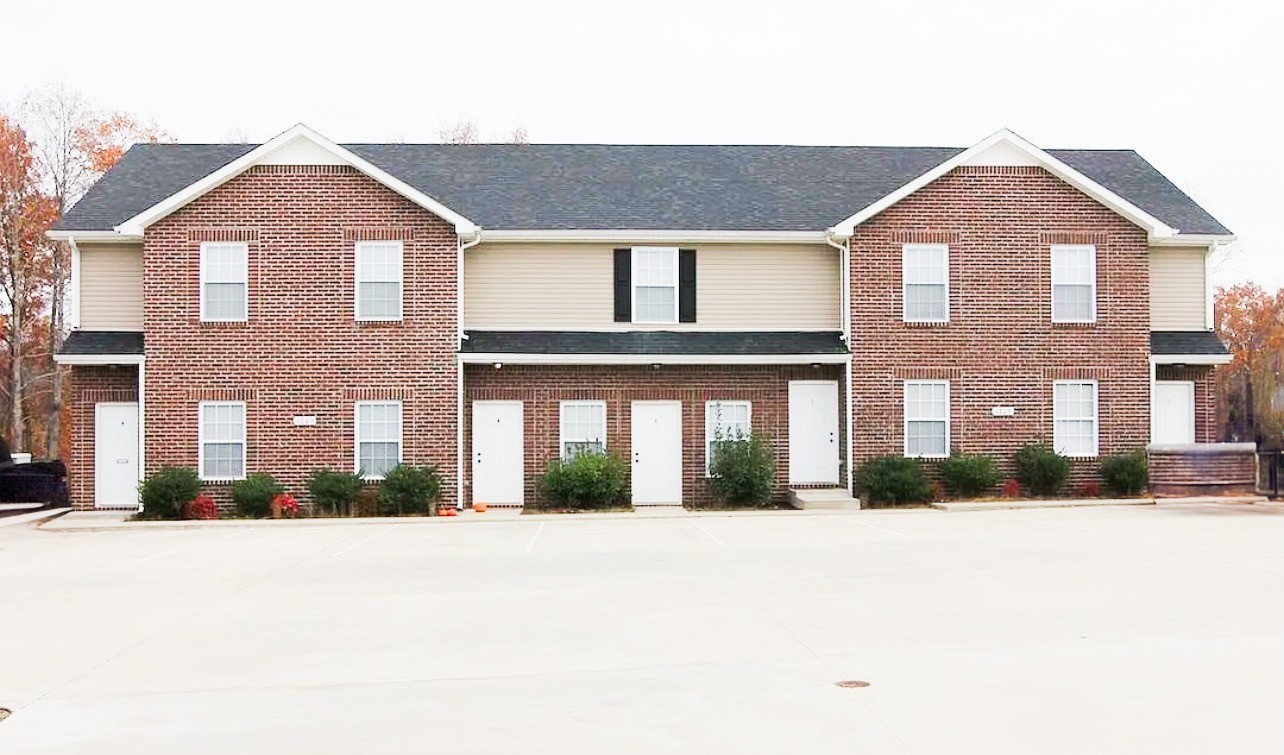 1213 Ash Ridge Dr