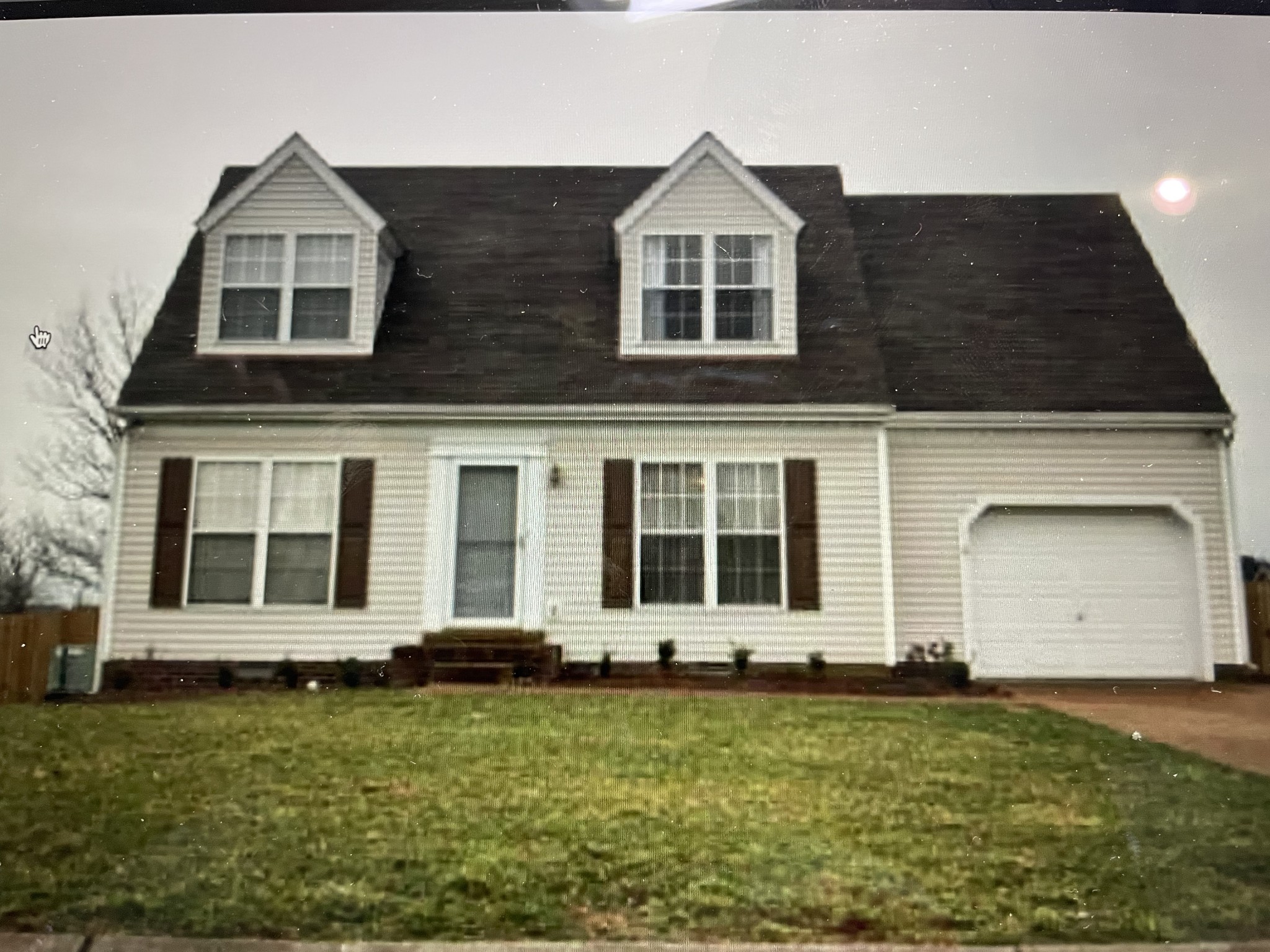 2885 Sutherland Dr