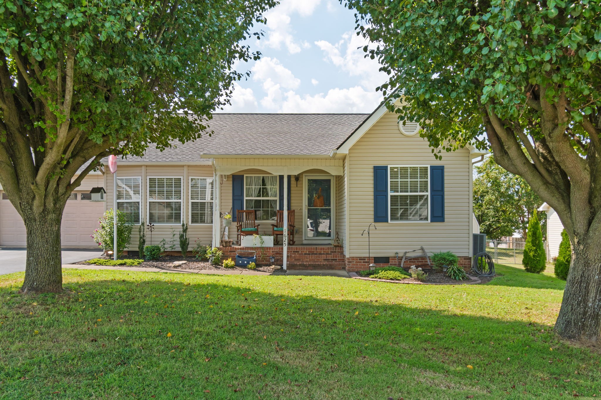 1625 Joel Dr